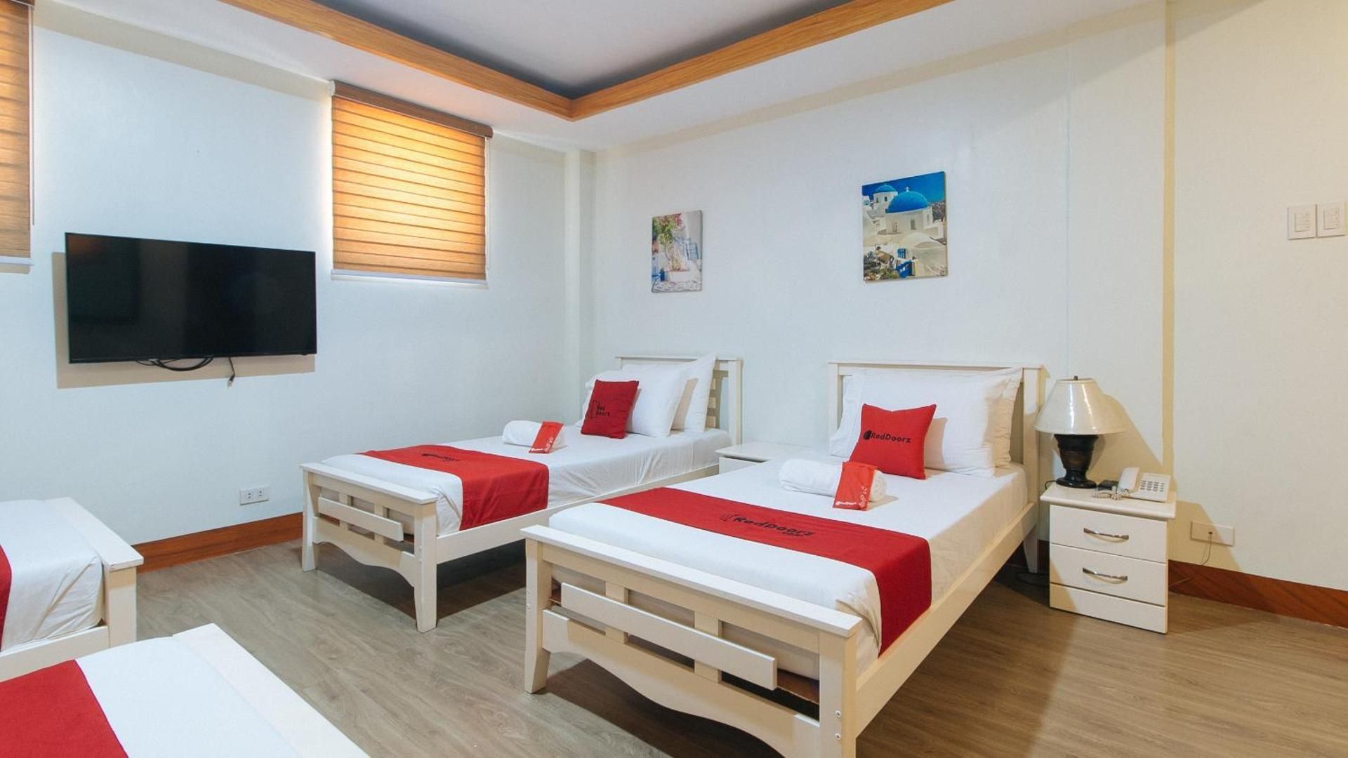 RedDoorz Room
