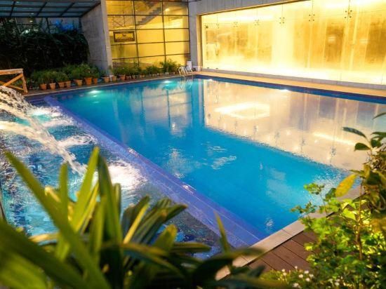 6ad7d11d740e4a3ebe2326f95f928bc8