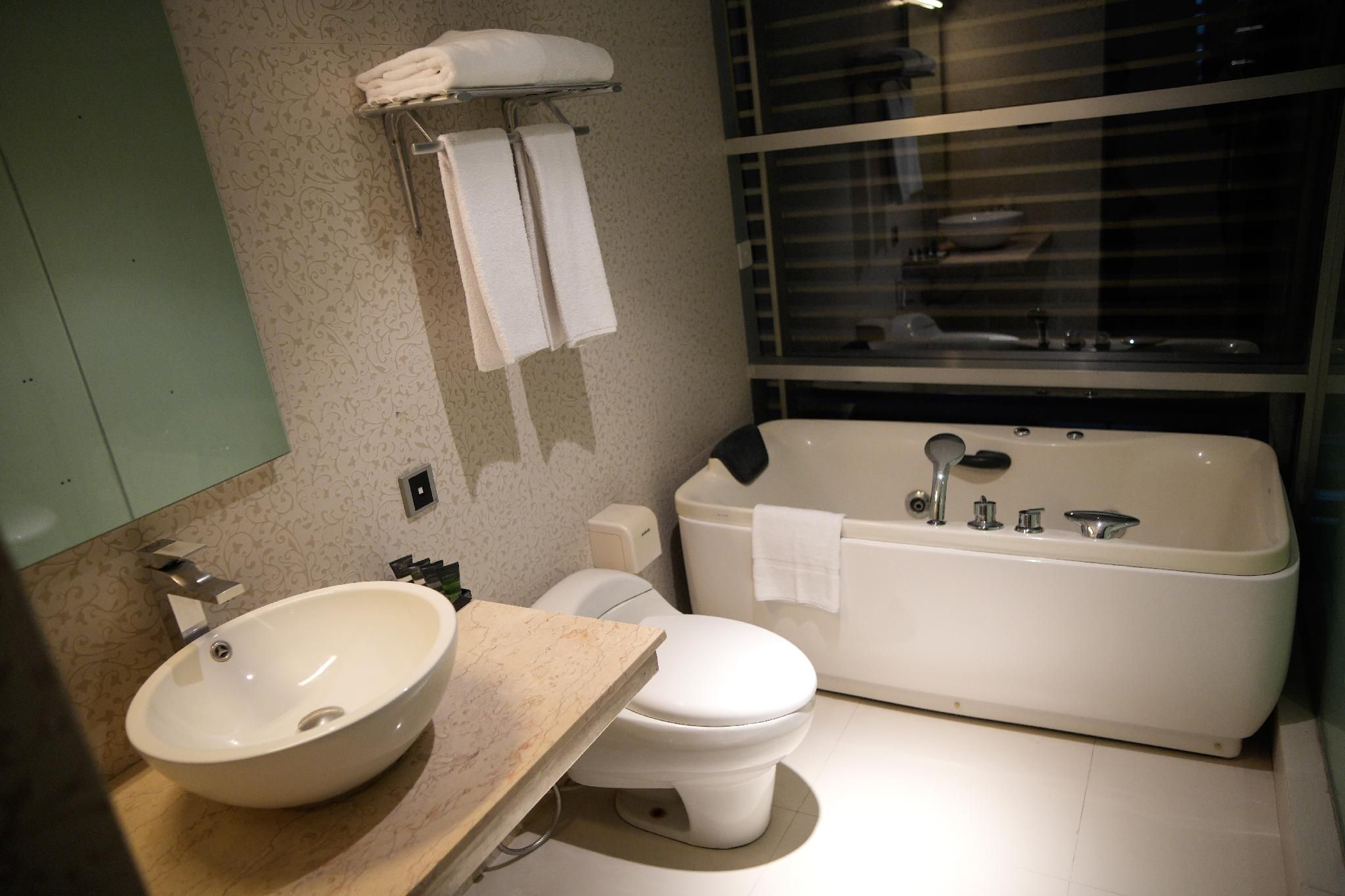 Deluxe Double or Twin