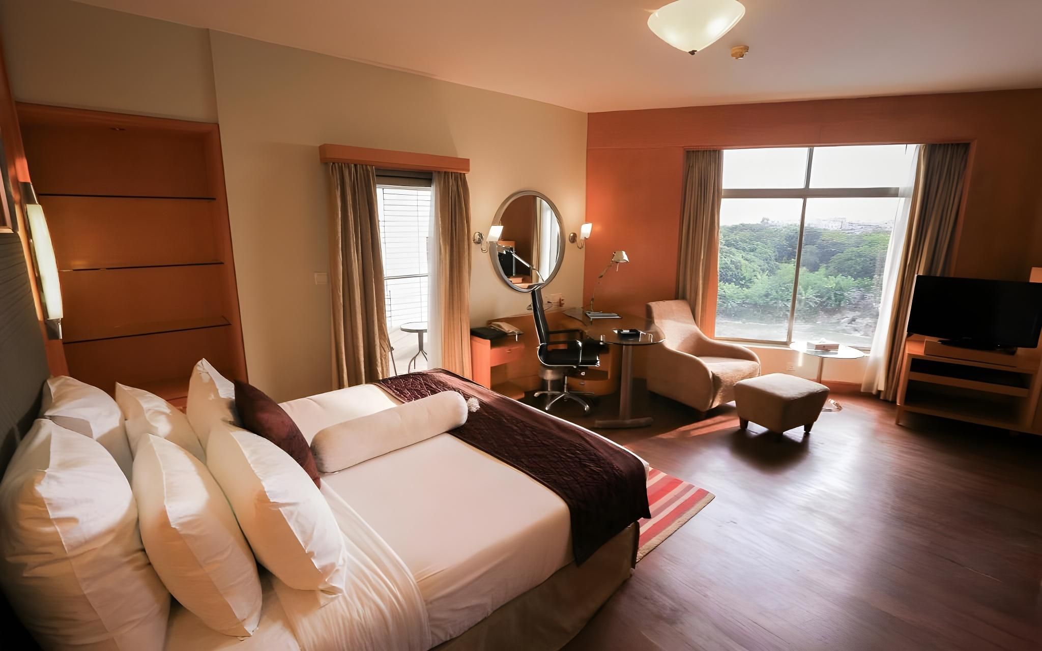 Premier City View Room