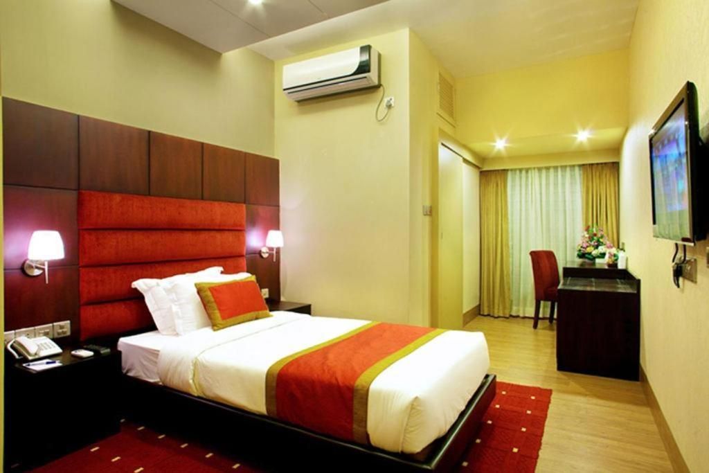 Singe Room