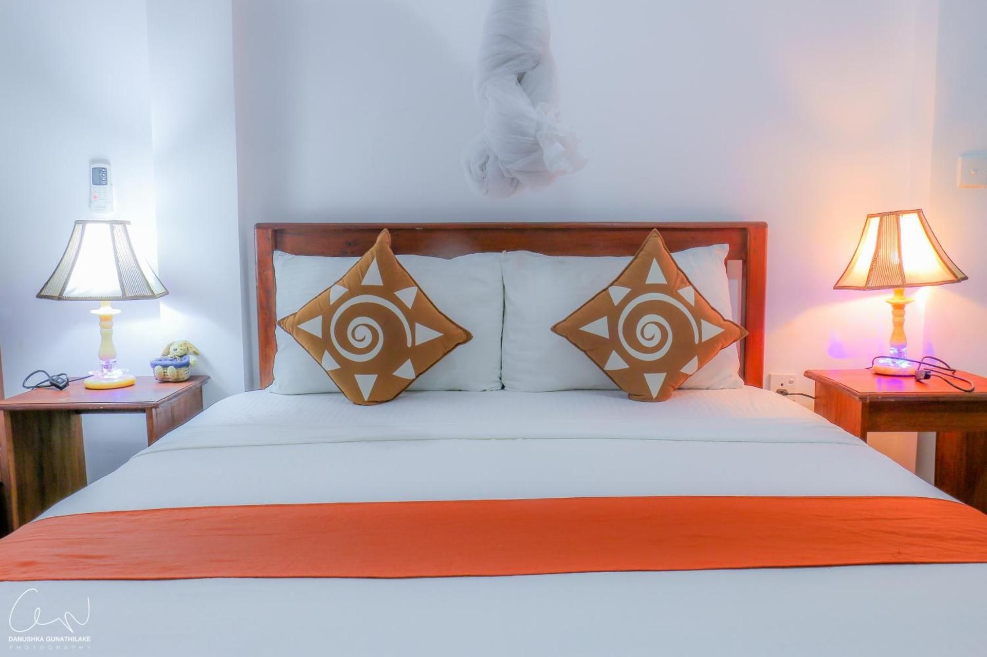 Deluxe Double Room with Sigiriya Rock View