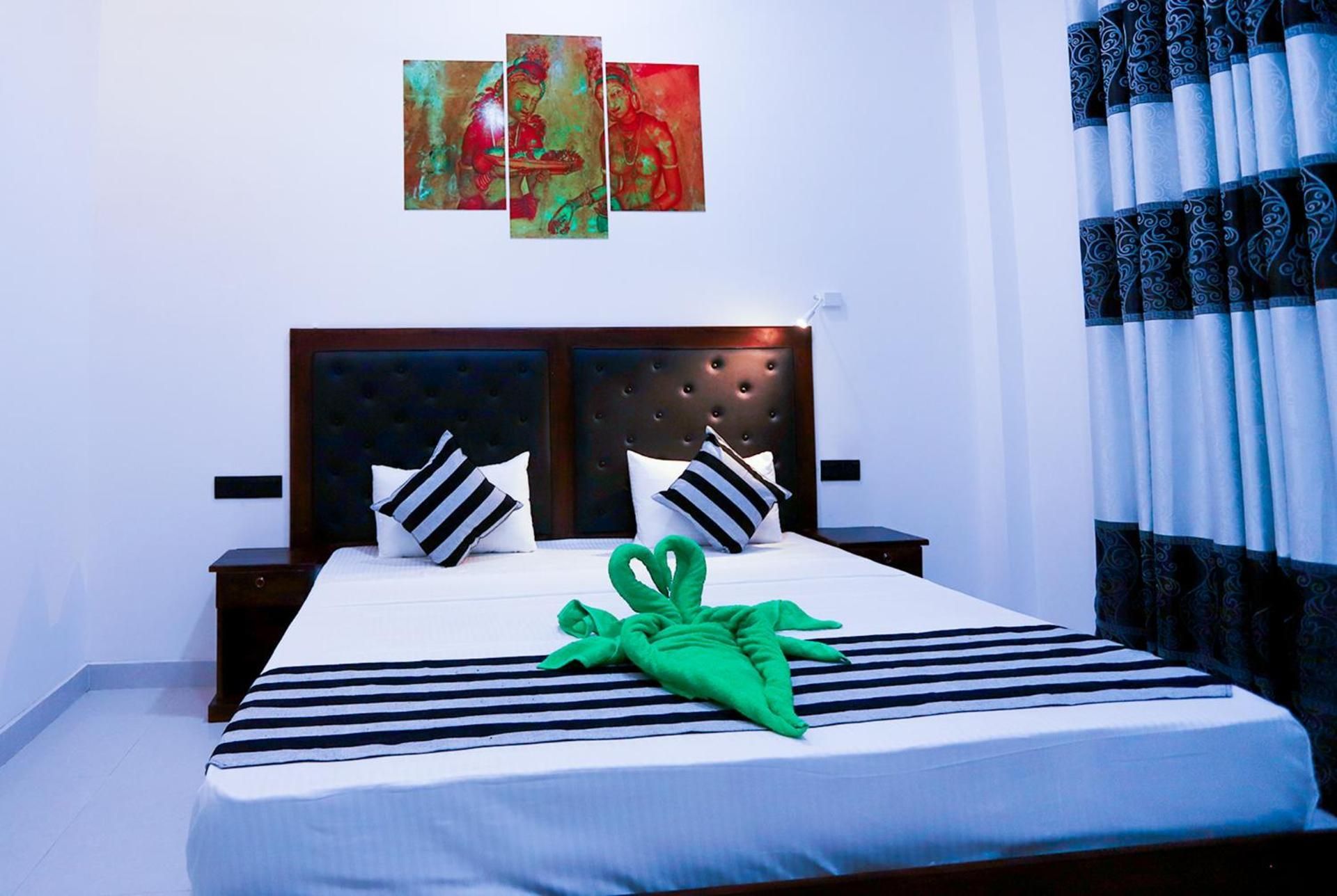 Milano Grand New Rest House Deluxe Double Room with Balcony 2