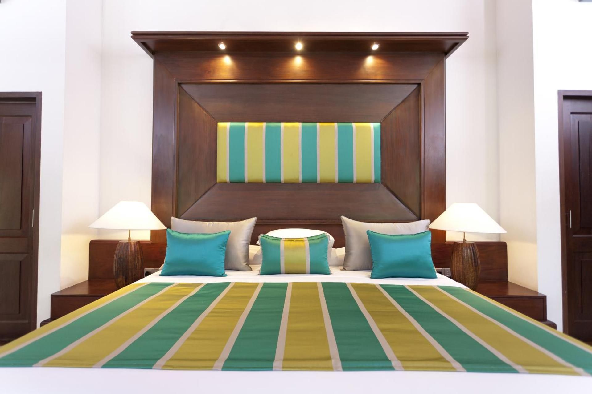 Deluxe Suite with Plunge Pool with Early Check-in & Late Check-out (on Availability) & 15% Discount on all Spa Treatments