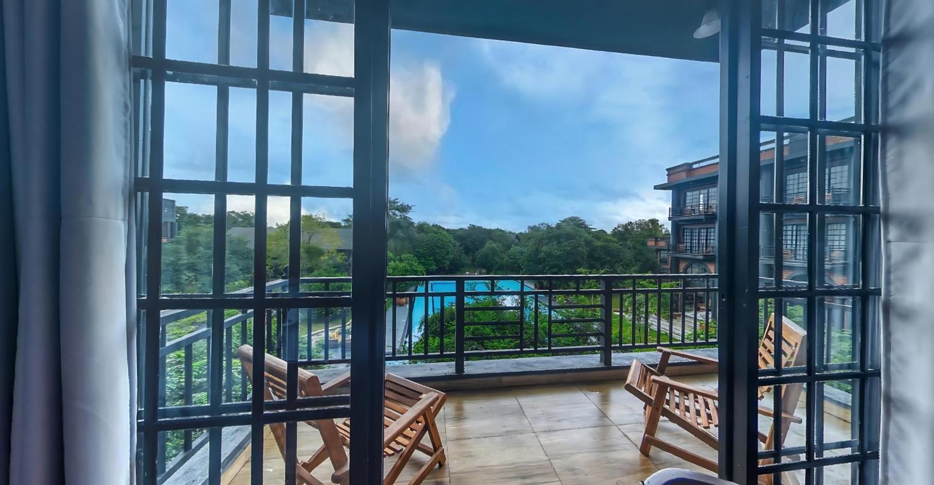 Deluxe Double or Twin with Balcony