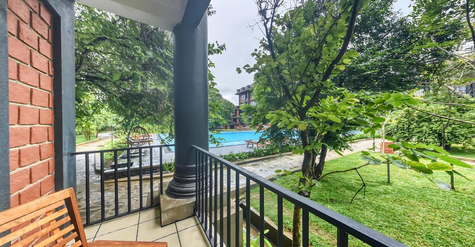 Standard Suite Private Pool
