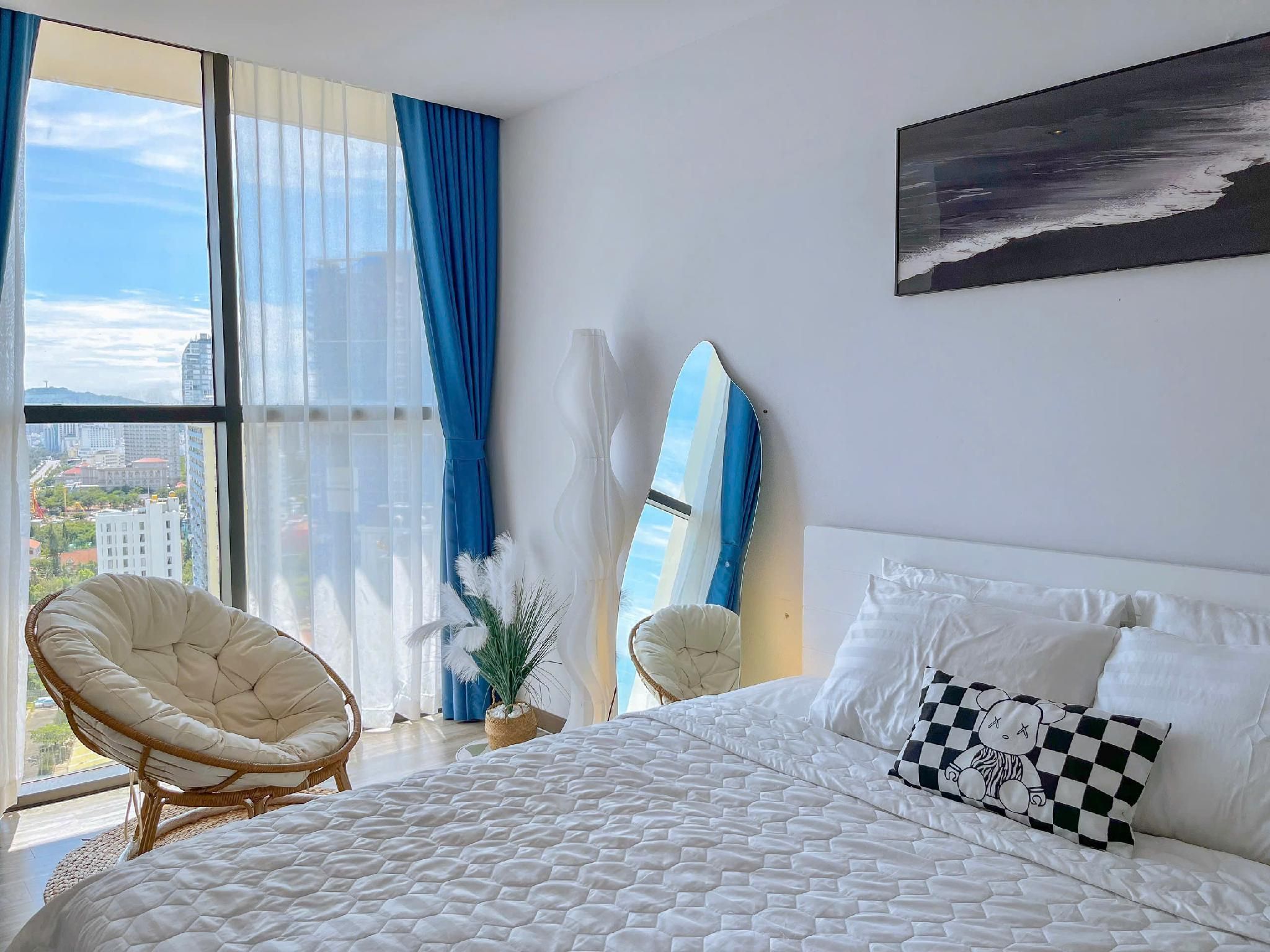 1-Bedroom Sea View Apartment