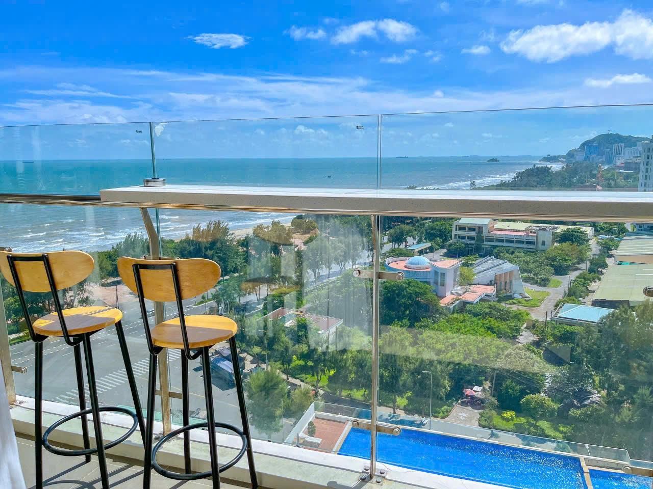 Two-Bedroom Ocean View Apartment