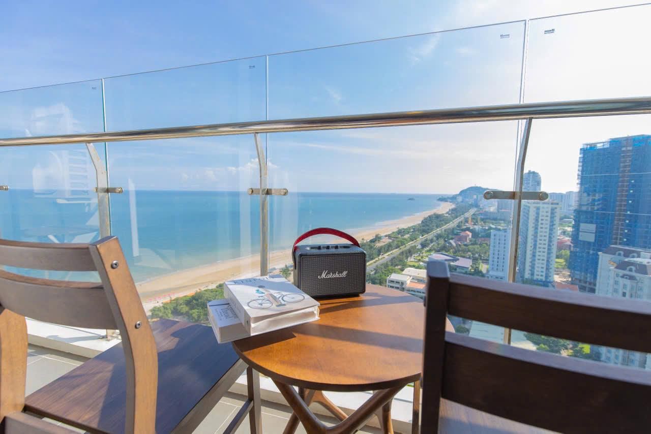 2-Bedroom Sea View Apartment