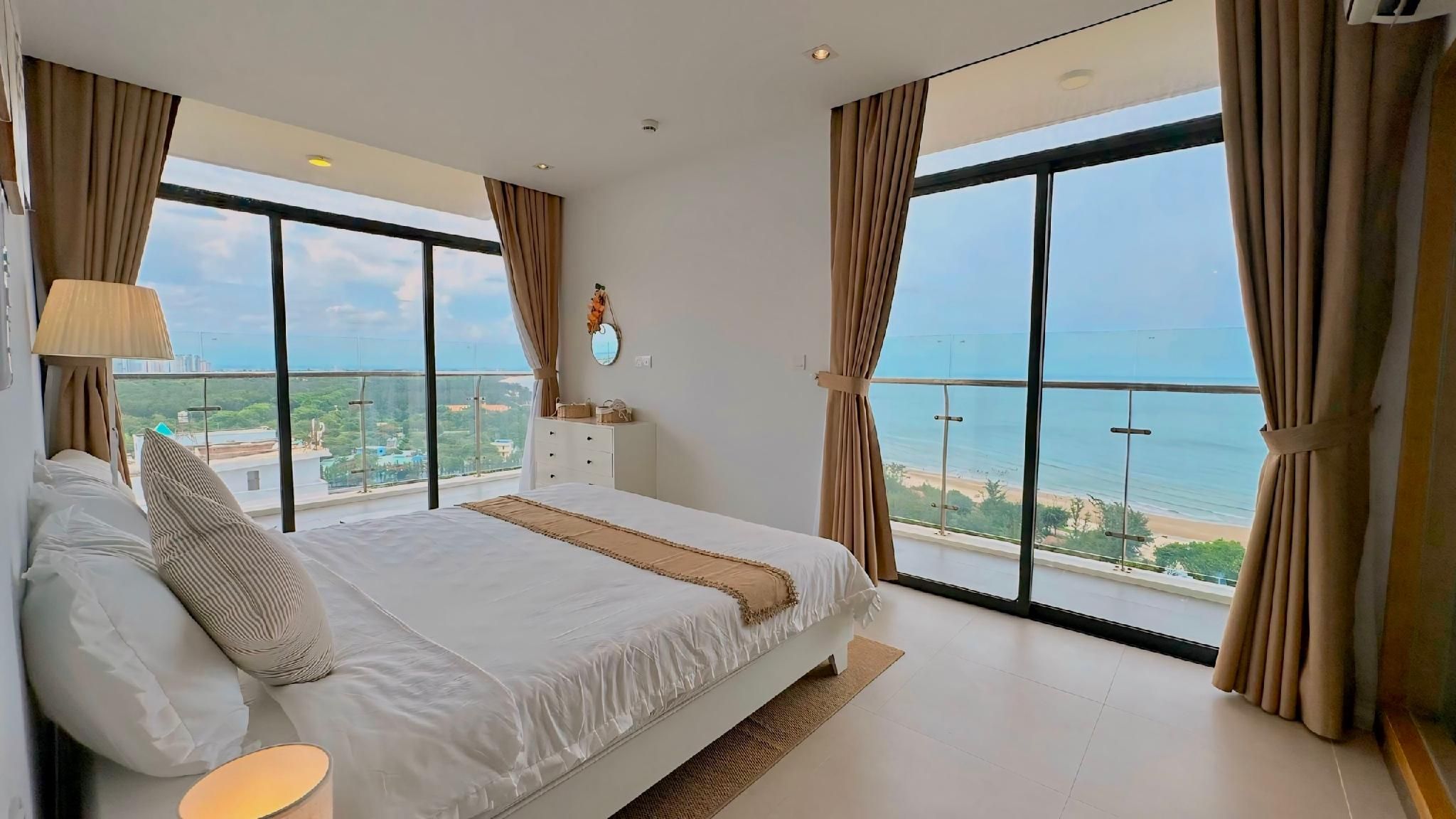 2-Bedroom Sea View Apartment