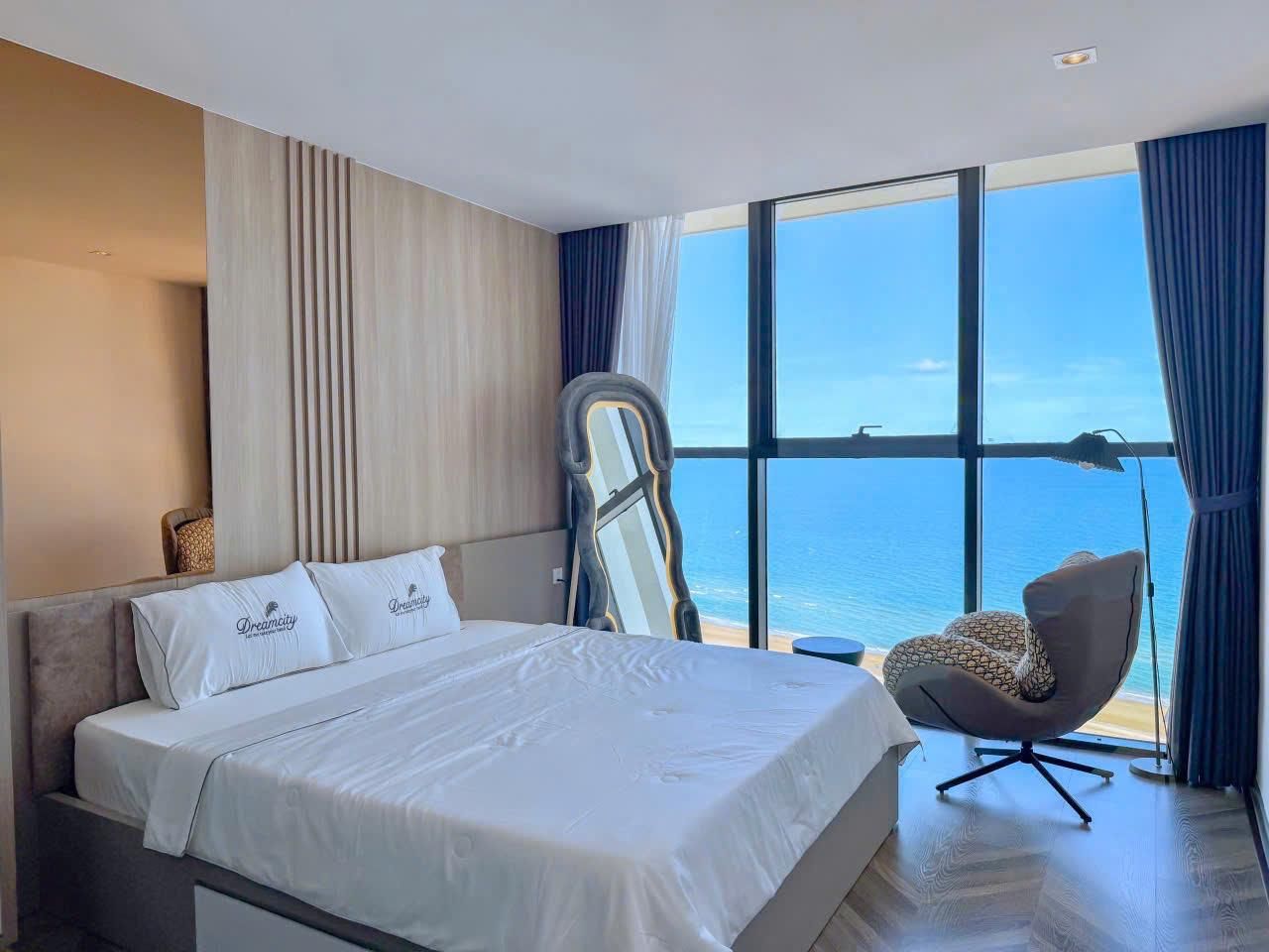 1-Bedroom Sea View Apartment