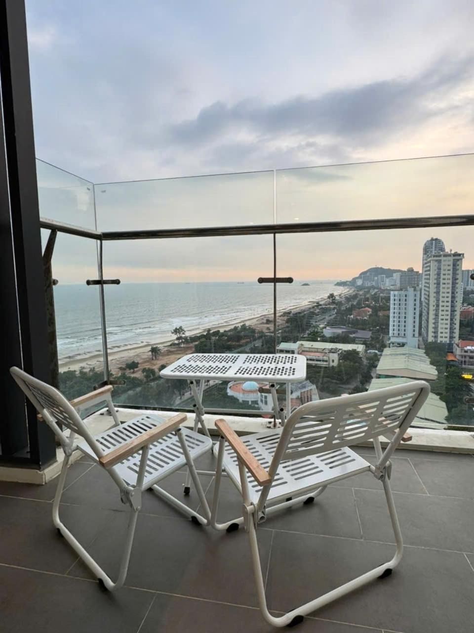 One Bedroom Apartment