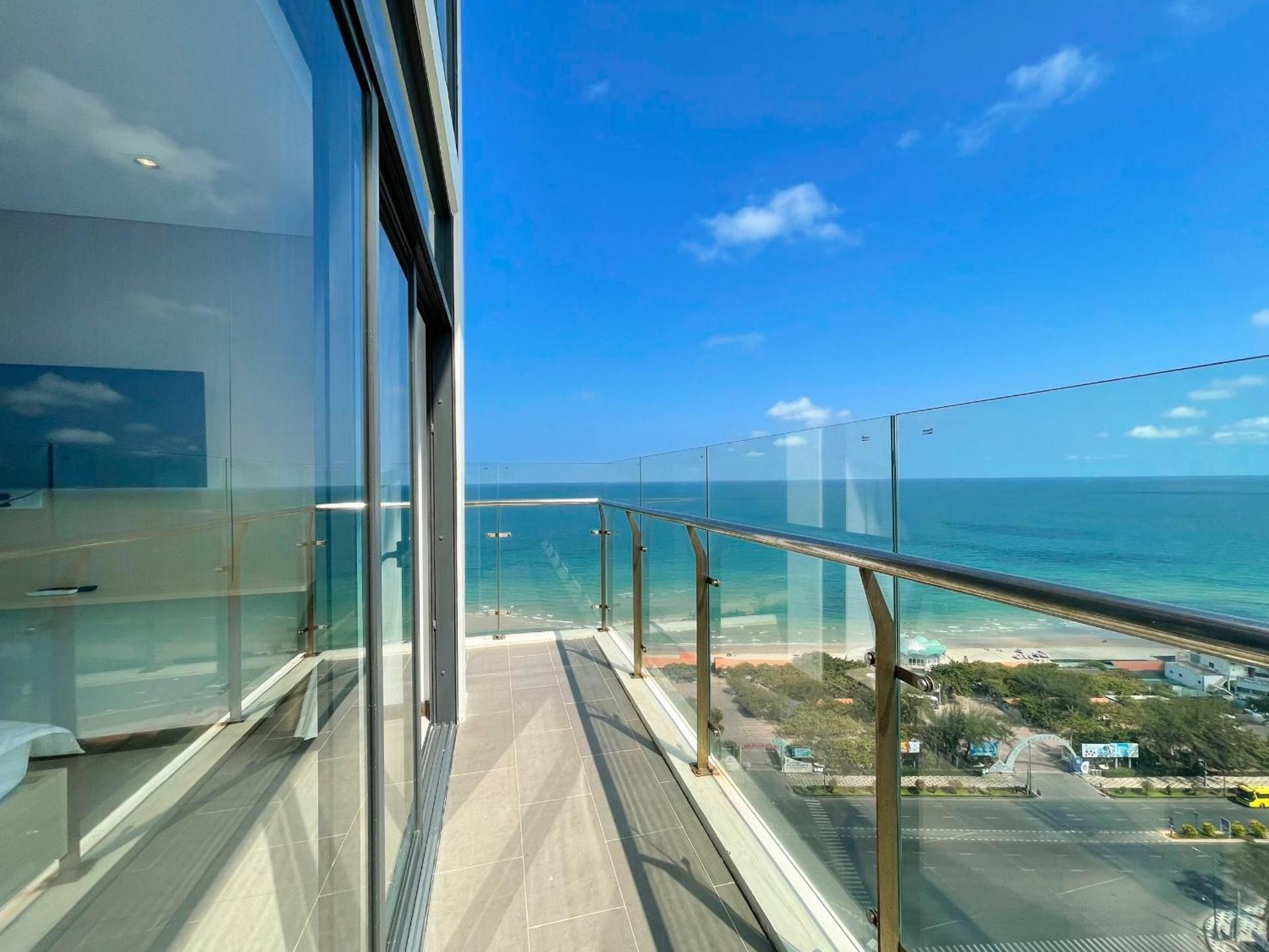 Two-Bedroom Apartment with Ocean View