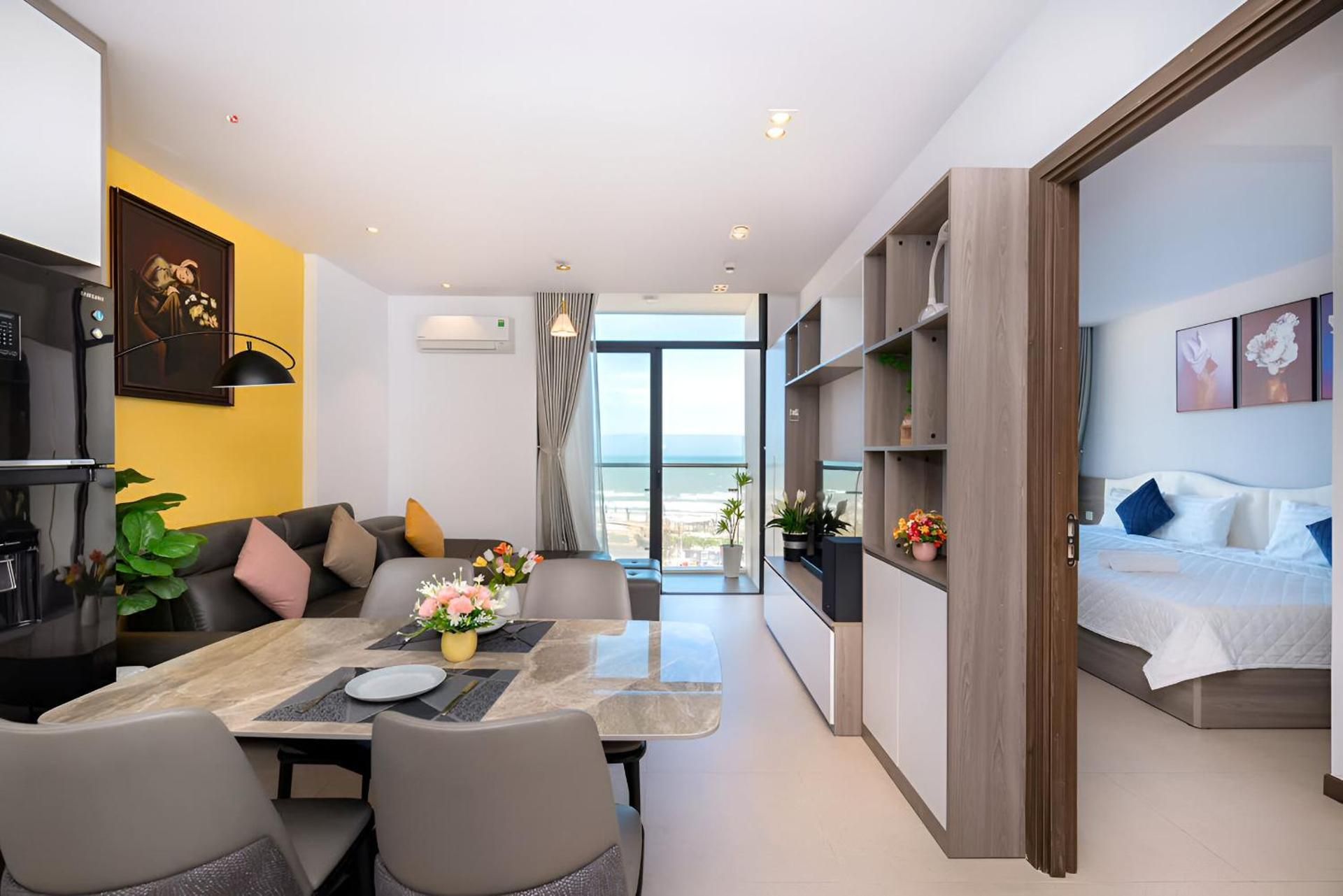 One-Bedroom Apartment With Ocean View