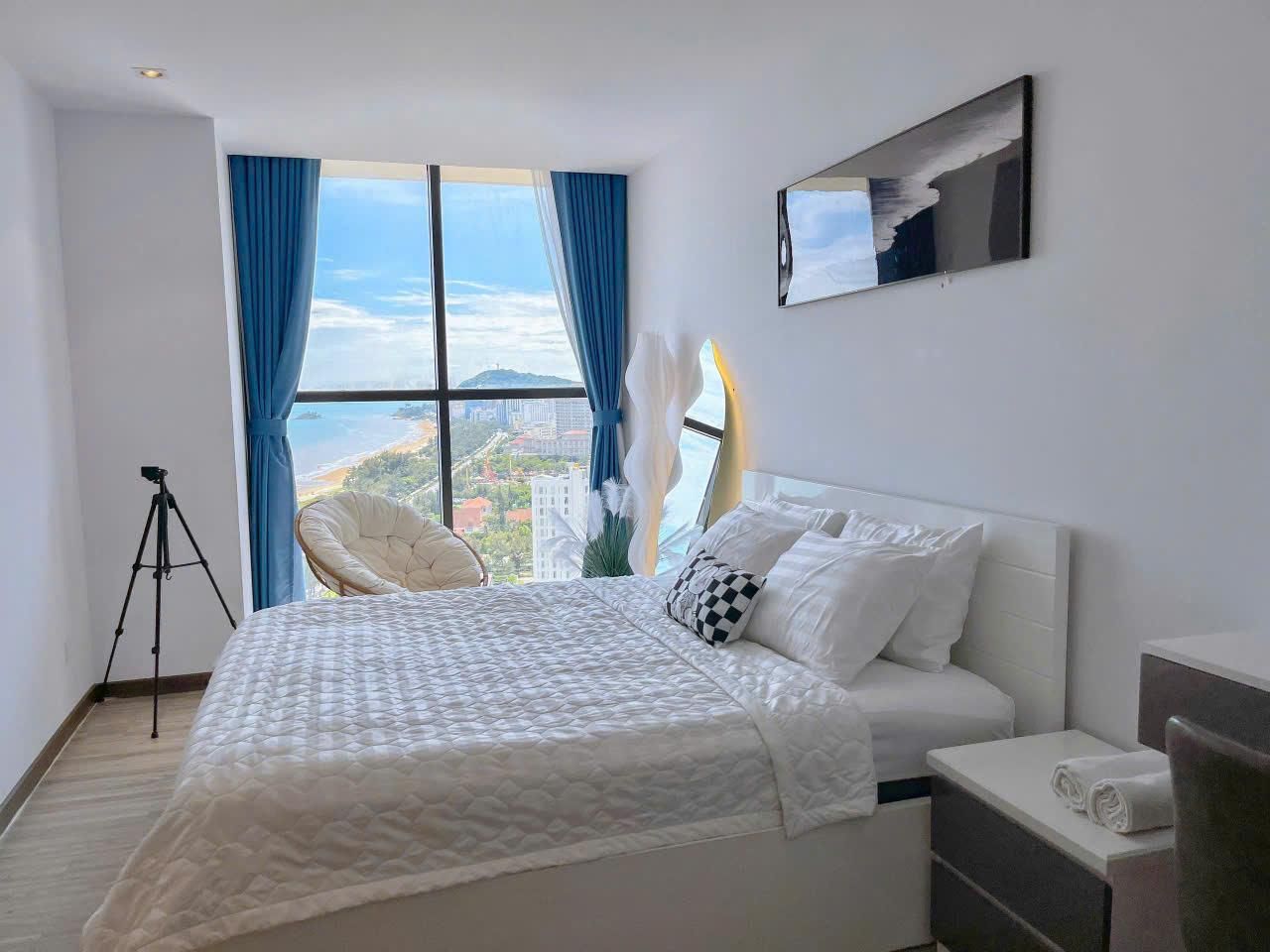 One Bedroom Apartment, Ocean View