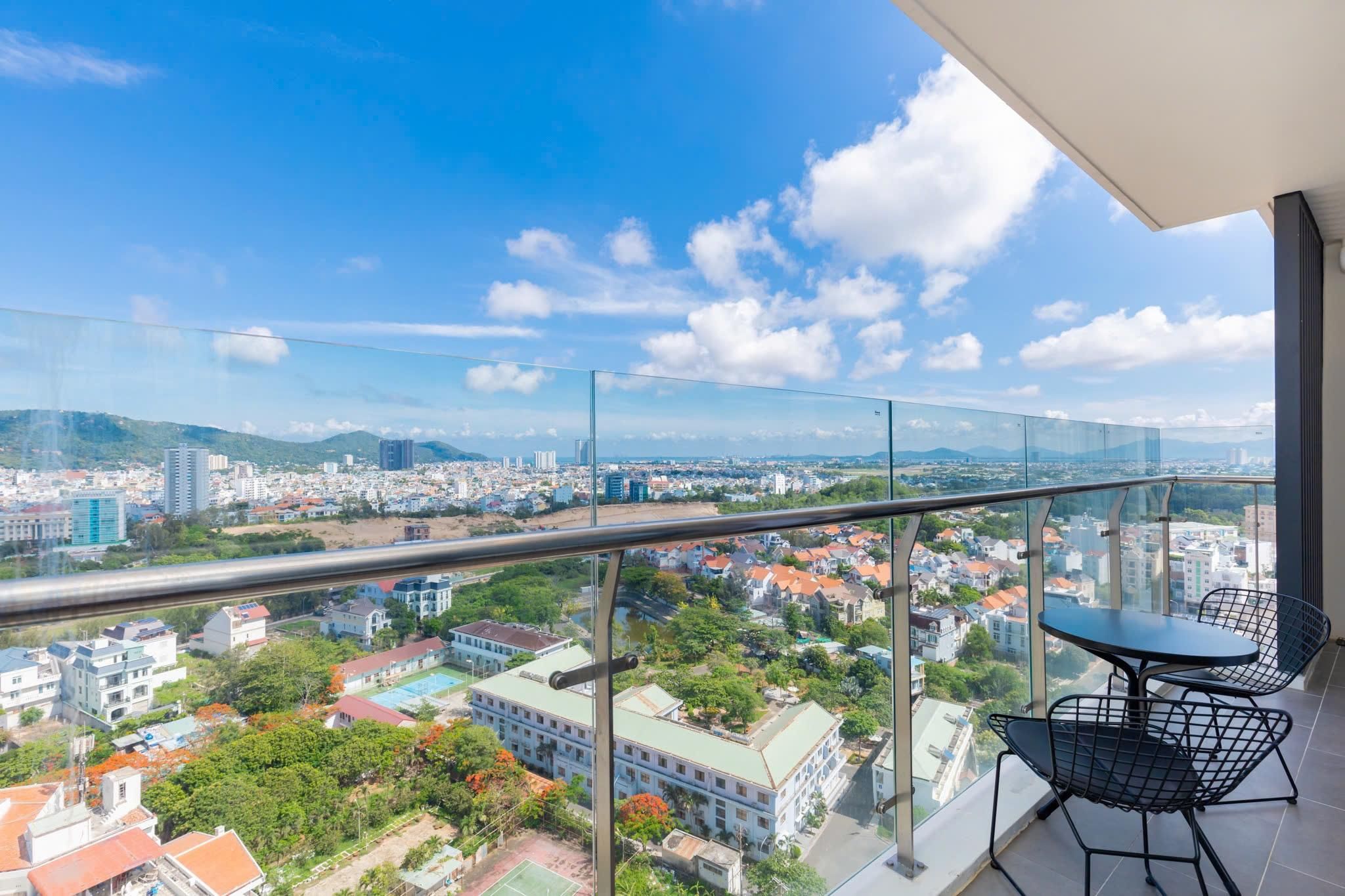 1-Bedroom Exterior View Apartment