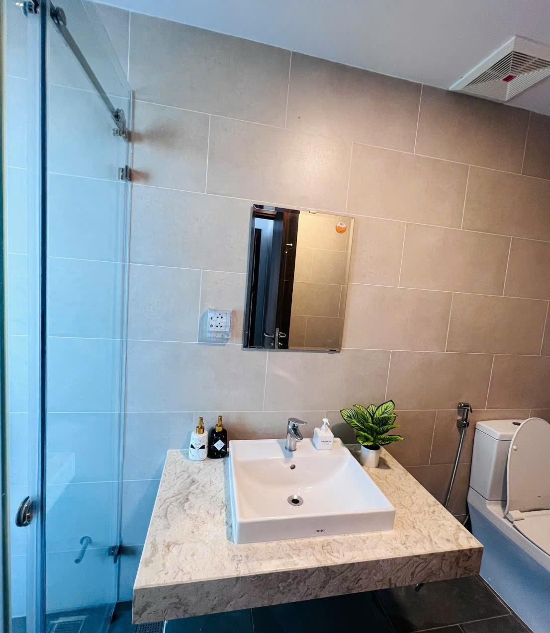 1-Bedroom Sea View Apartment