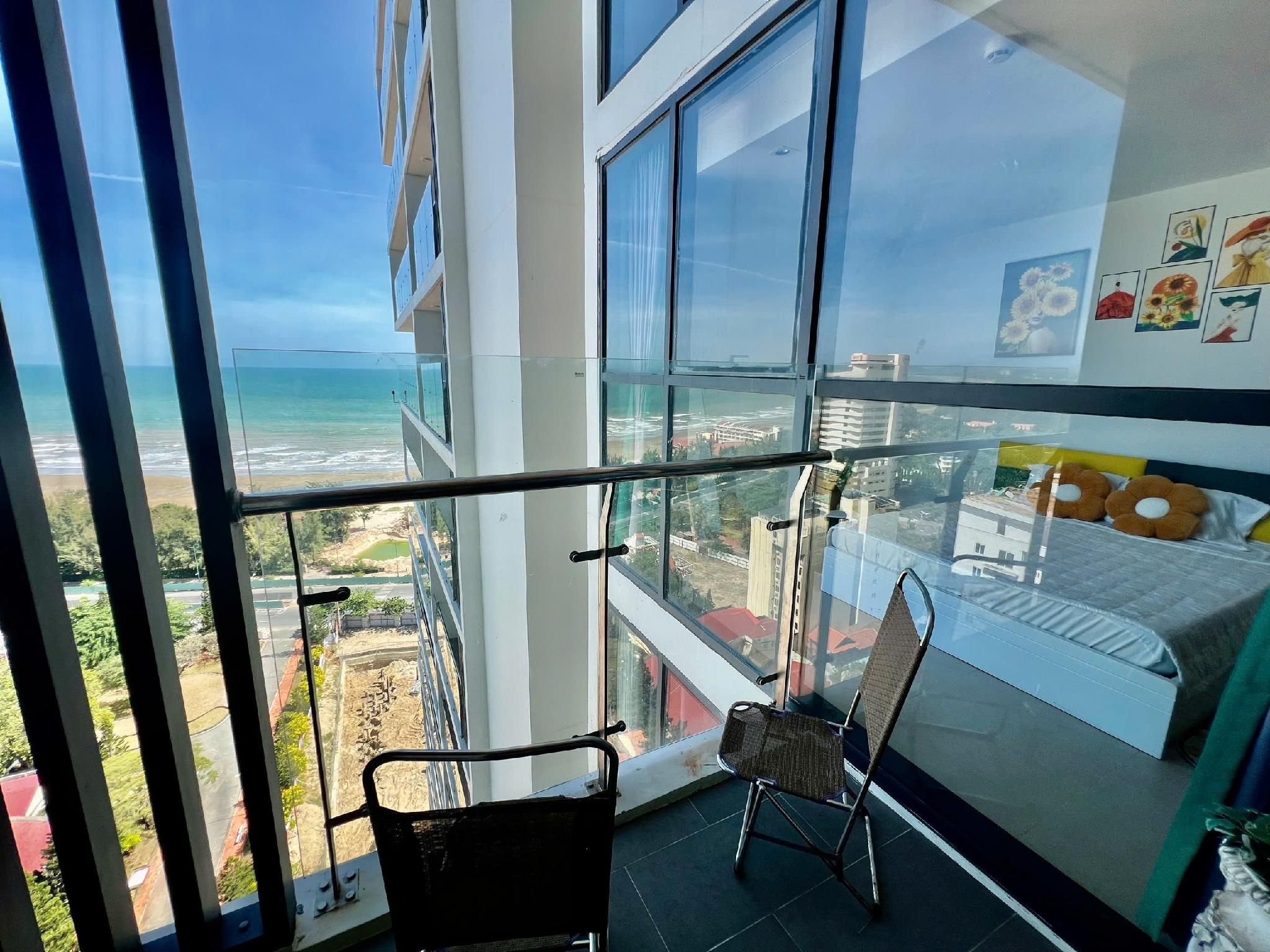 1-Bedroom Sea View Apartment