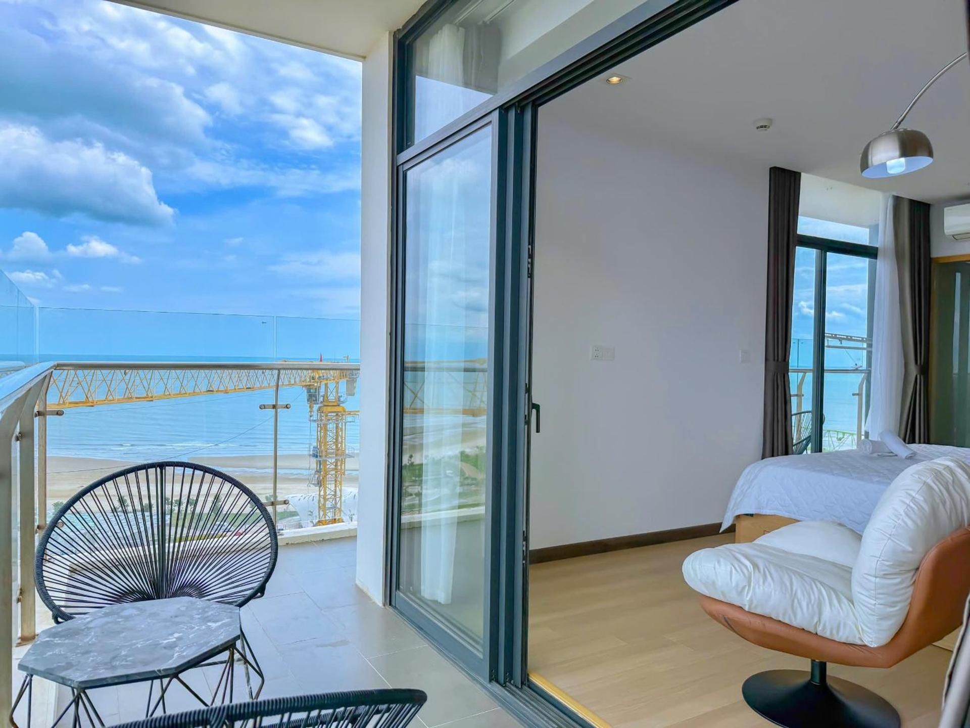Two-Bedroom Apartment with Sea View