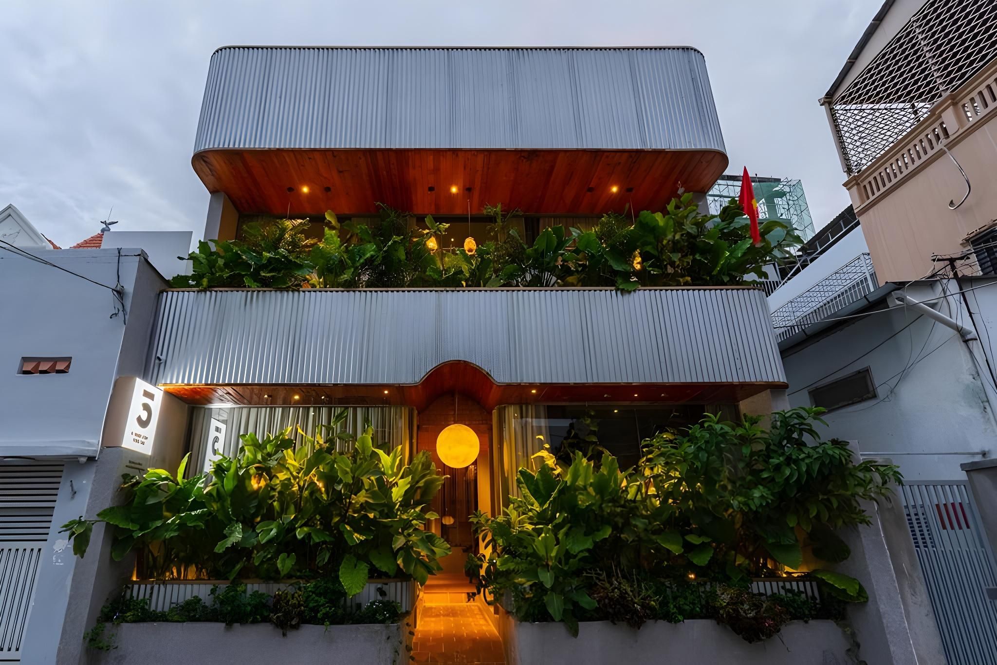 5 homestay