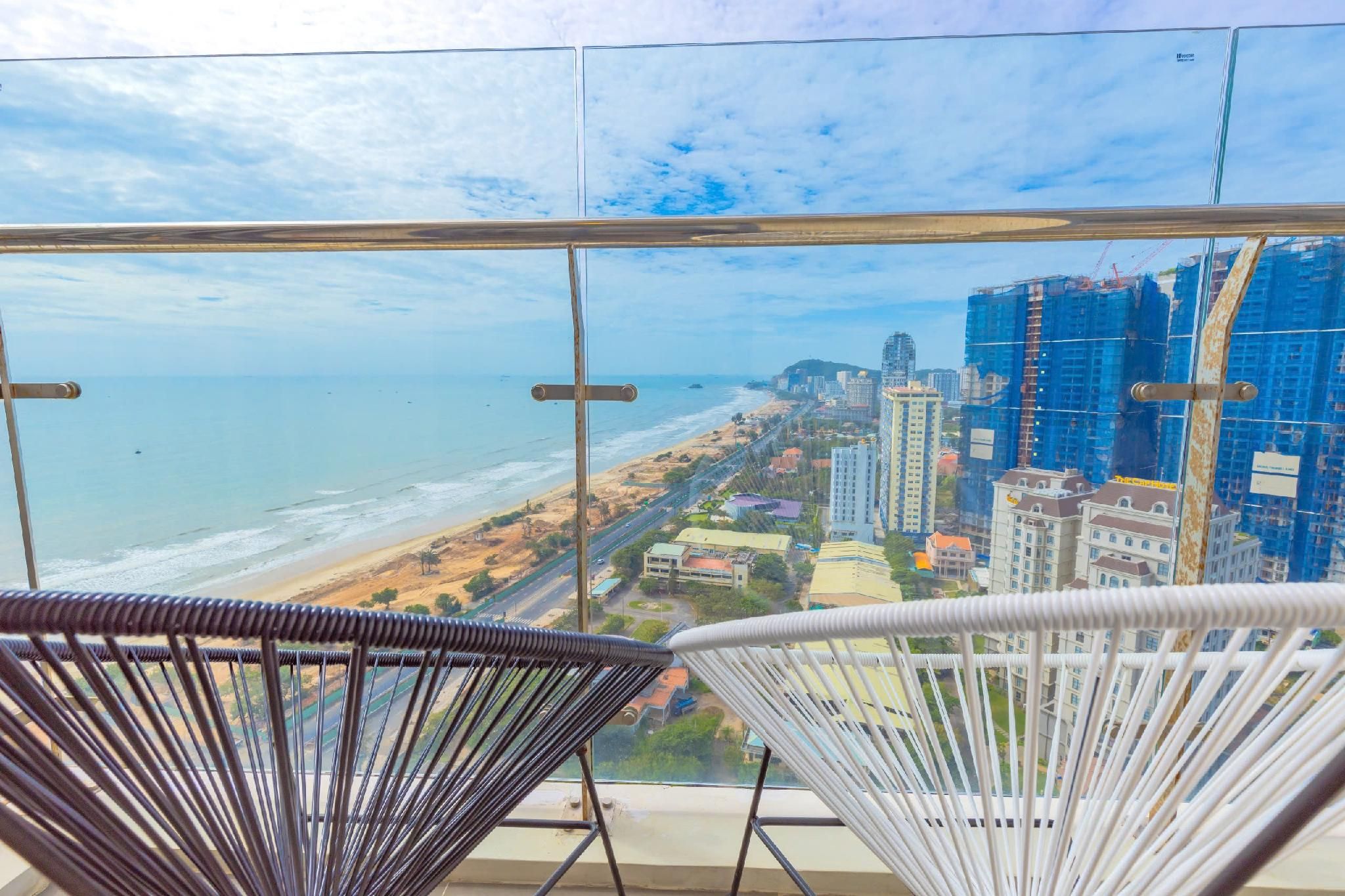 One Bedroom Apartment - Balcony