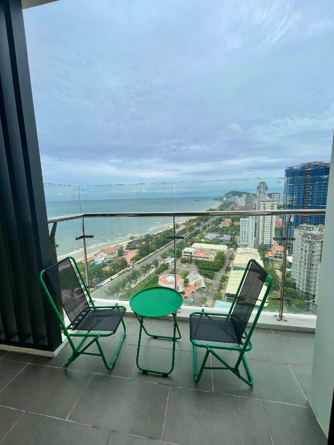One Bedroom Apartment