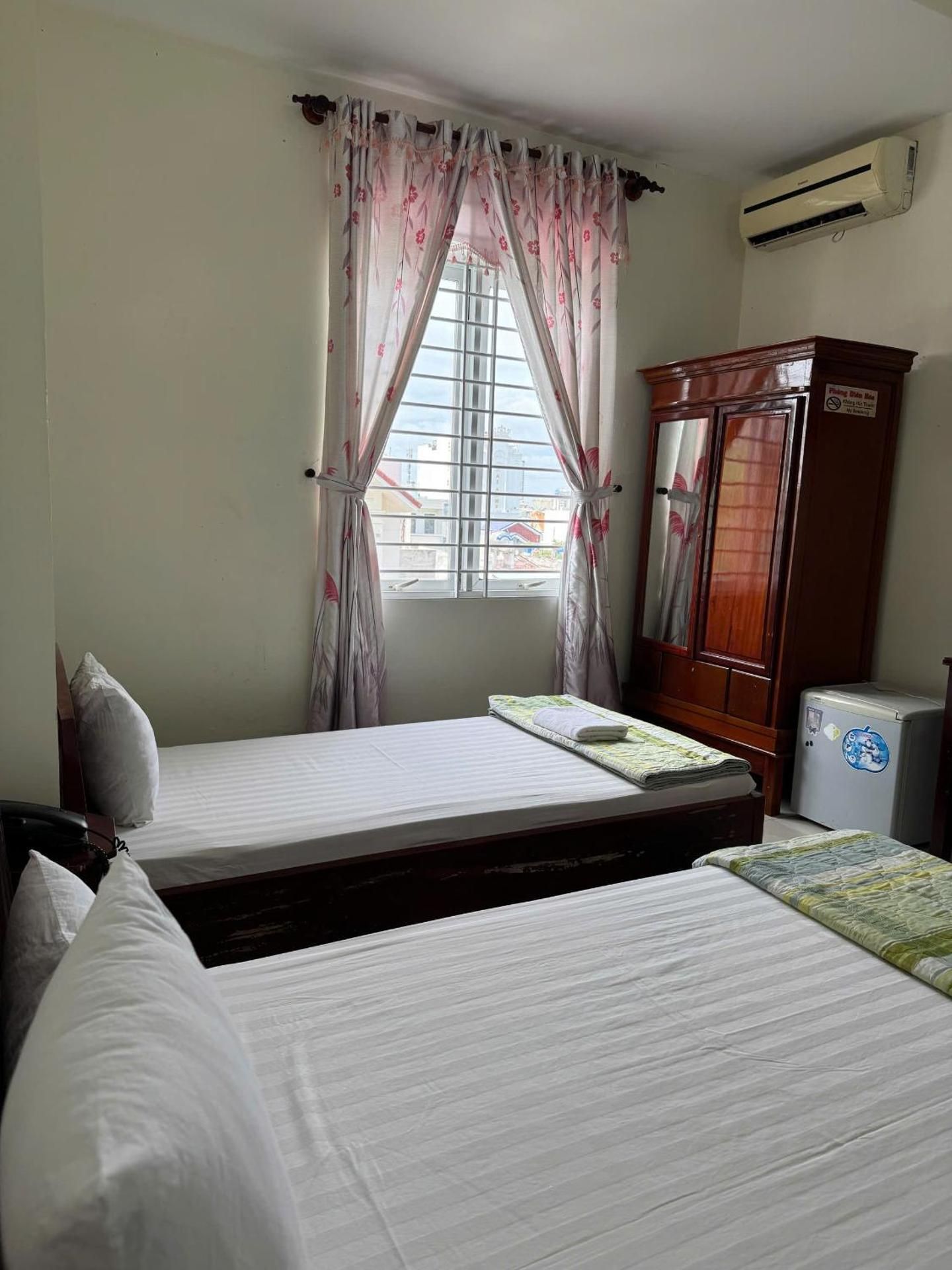 Triple Room with City View