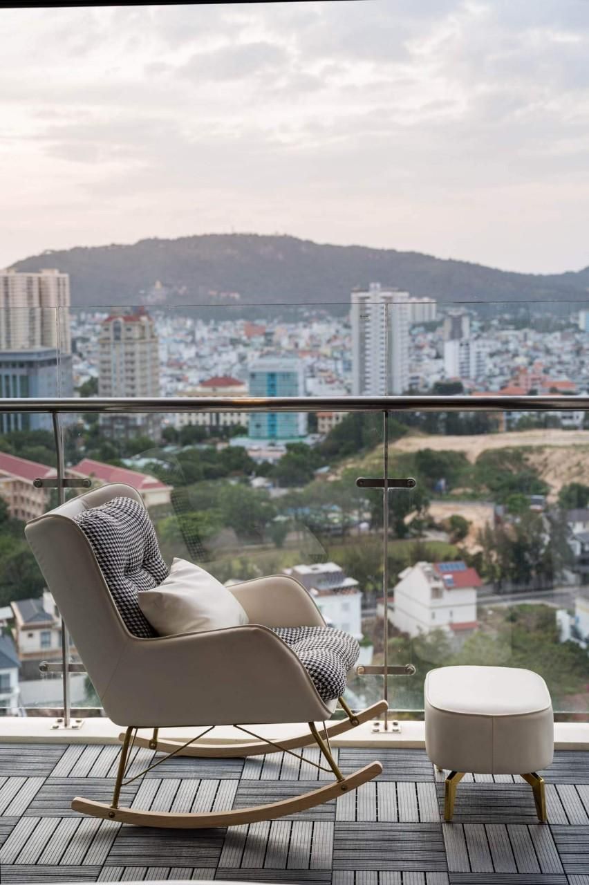 1-Bedroom Mountain View Apartment
