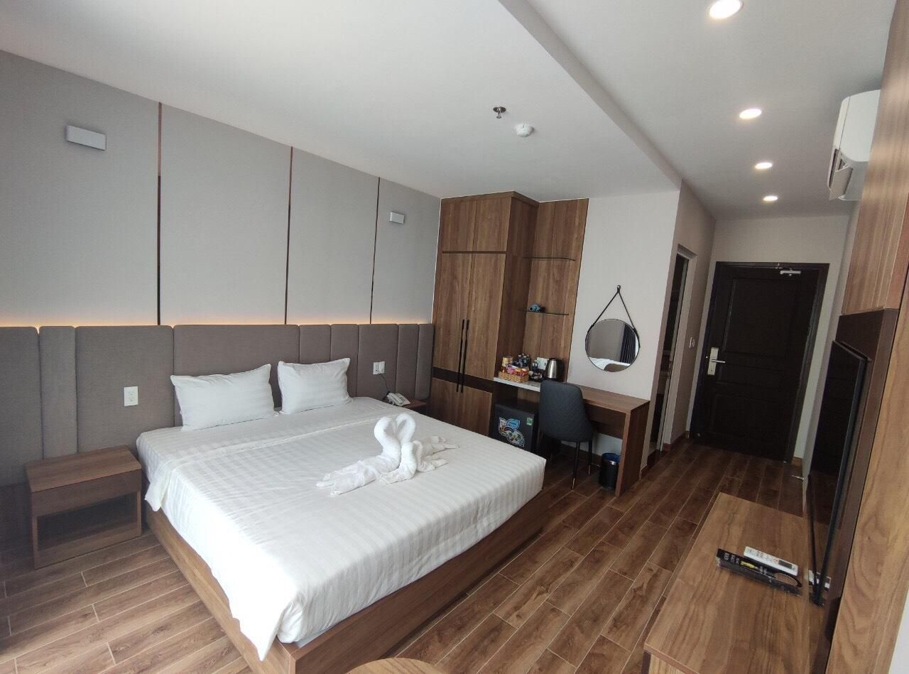 HOTRAM GOLDEN HOTEL 1 Queen Room 2