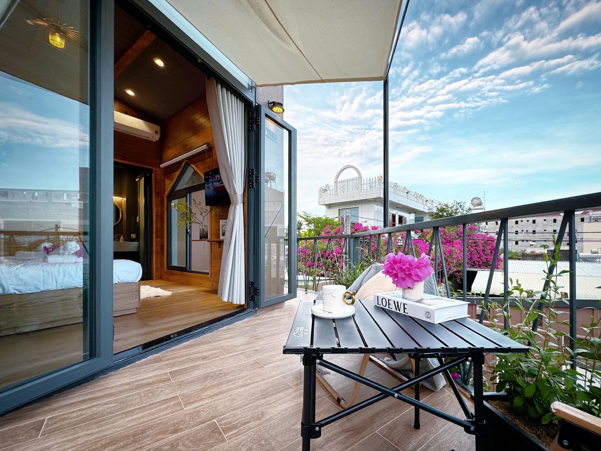Triple Room - 1 Double Bed and 1 Single Bed