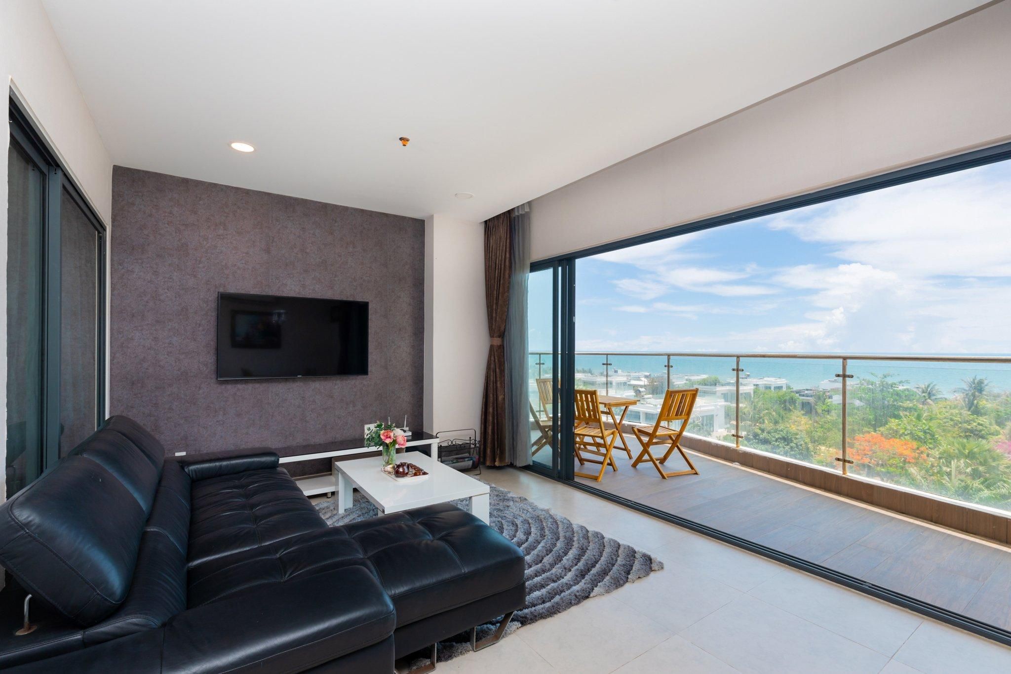 3-Bedroom Ocean View Apartment