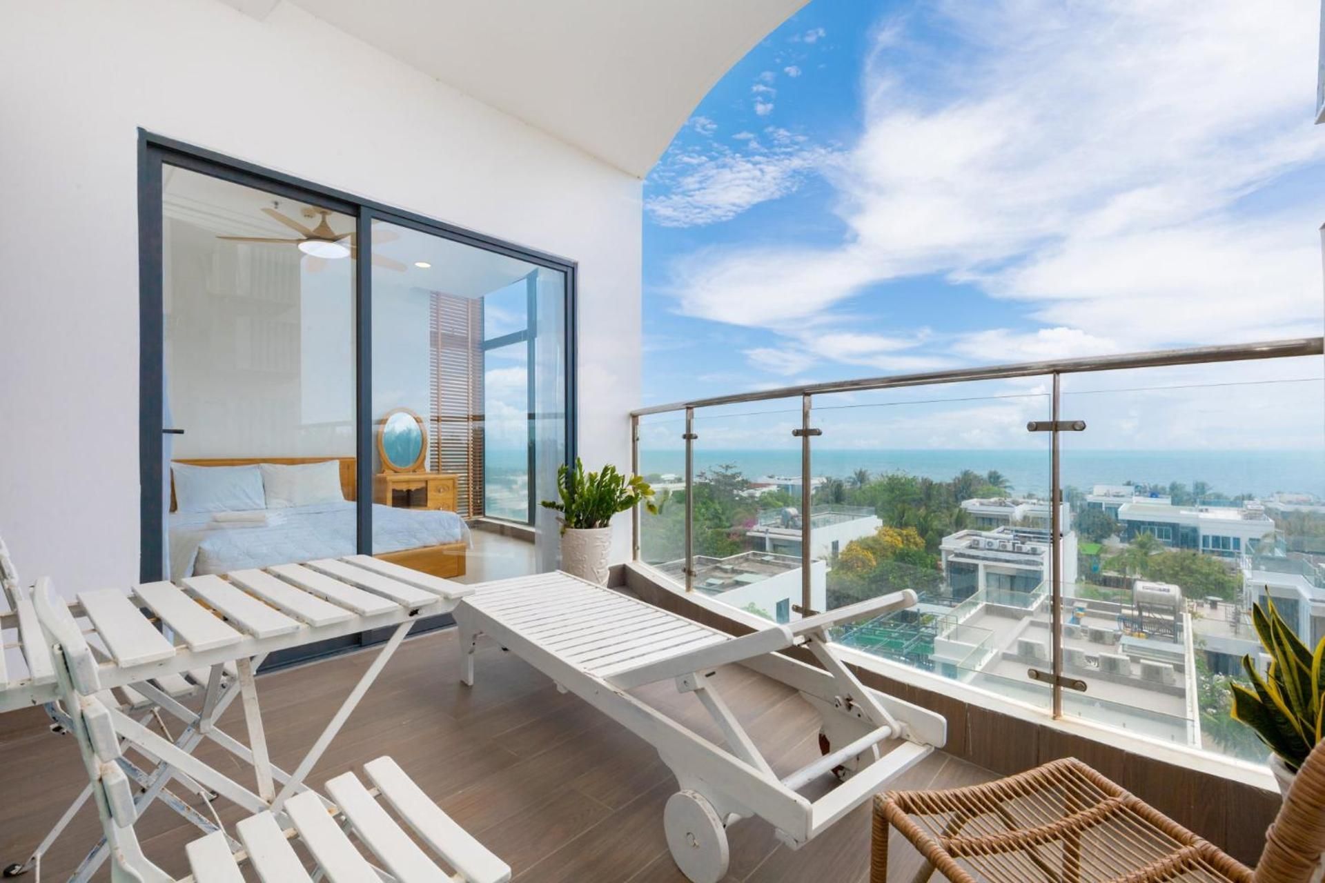 Apartment with Sea View