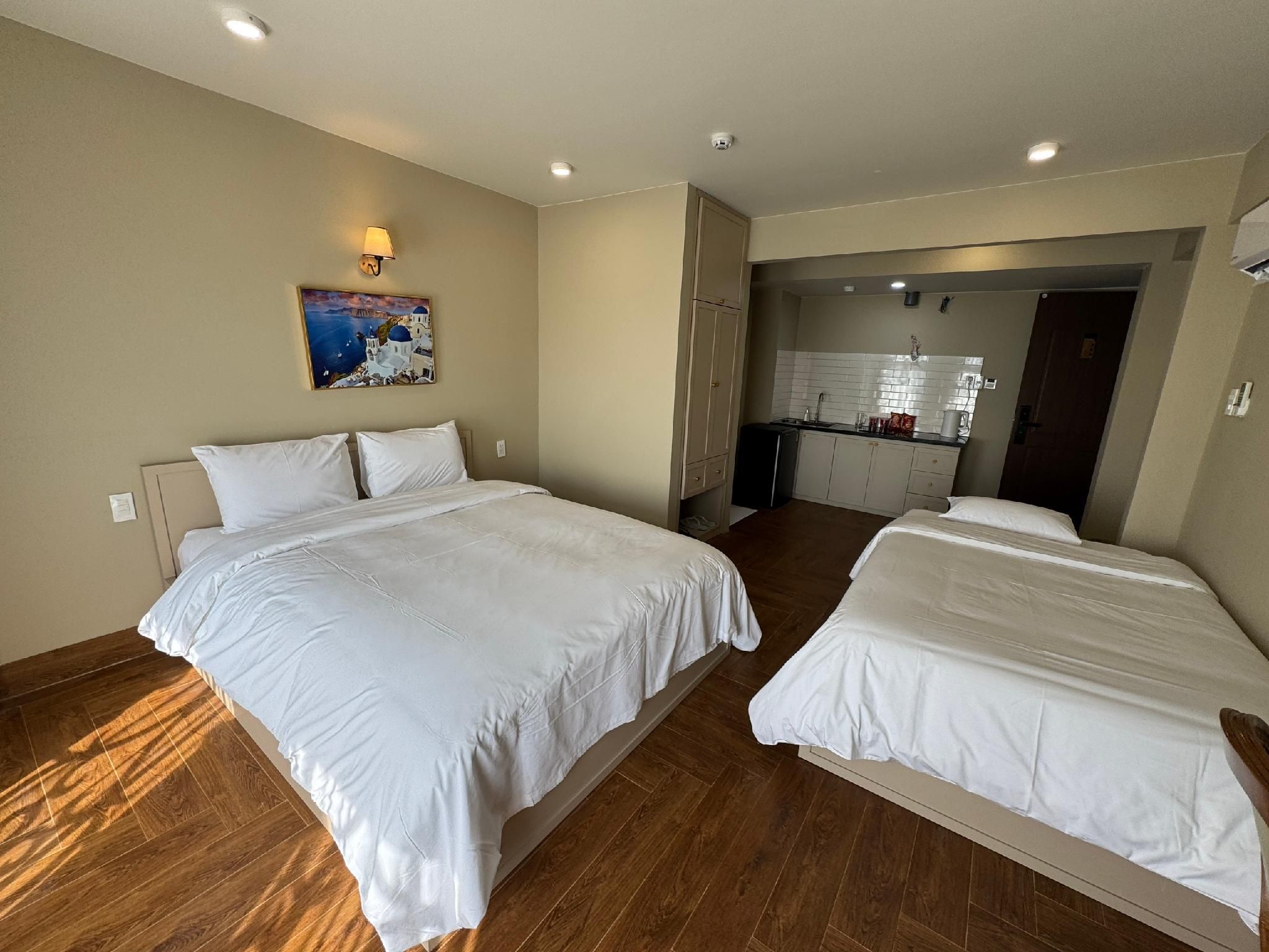 Twin Room with View