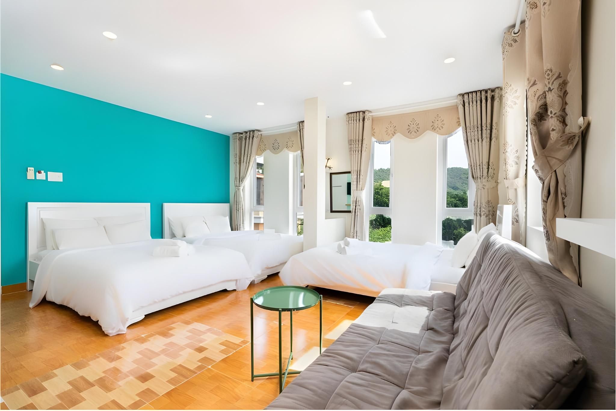 Family Room with Sea View