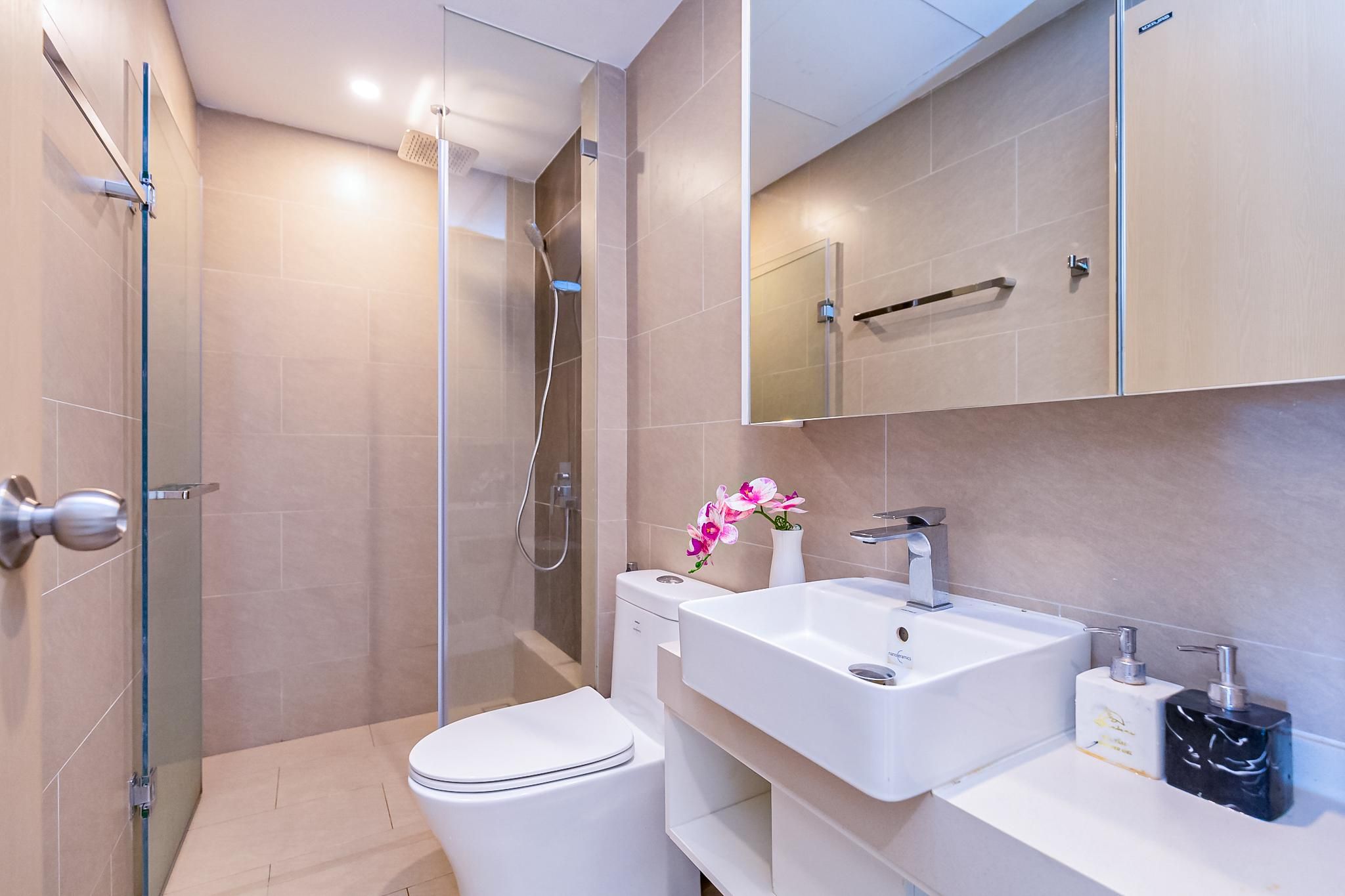 Three-Bedroom Ocean View Apartment