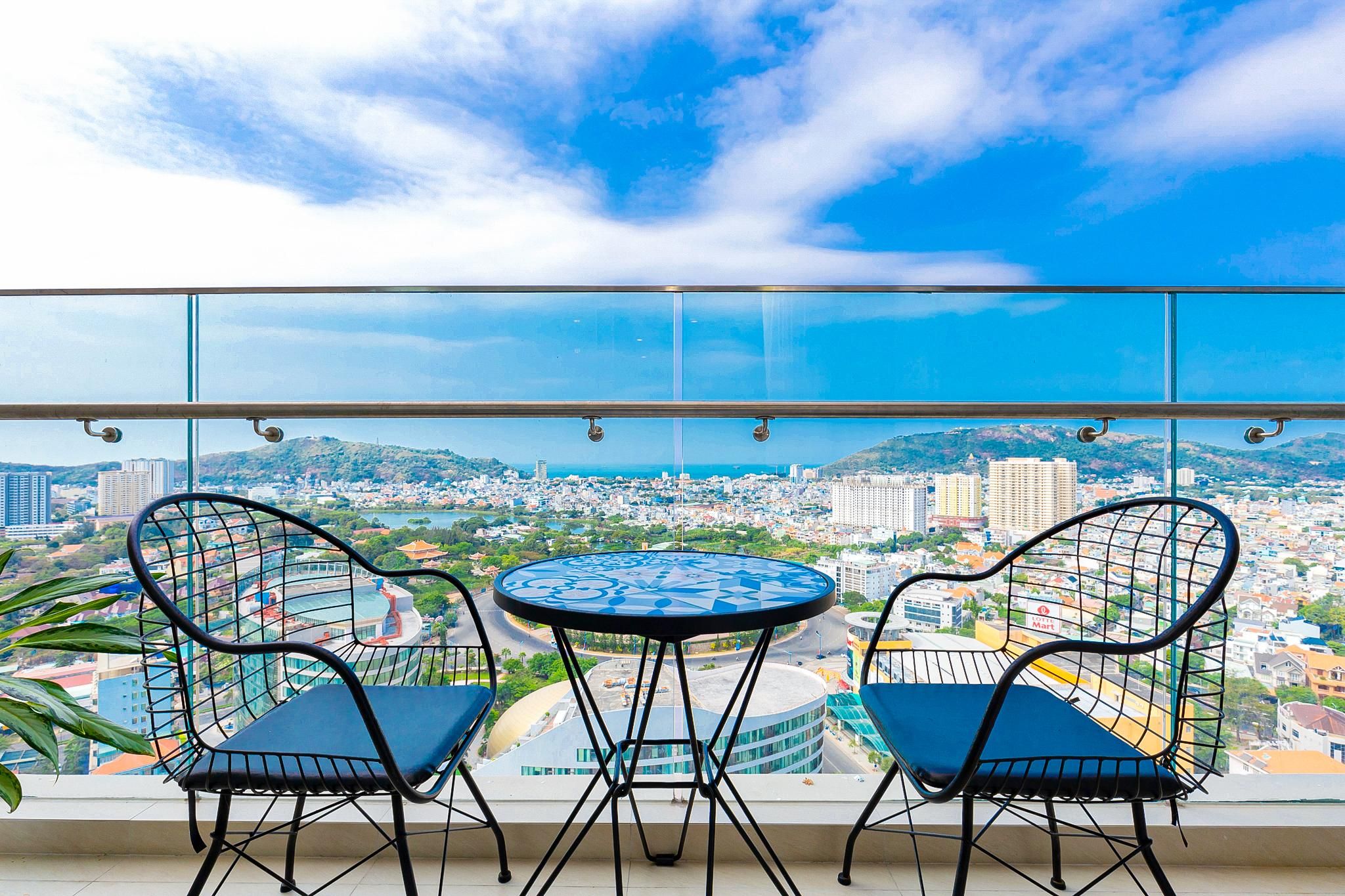 OLIU'S HOUSE - The Song Homestay Vung Tau 2 Bedroom Apartment, Balcony