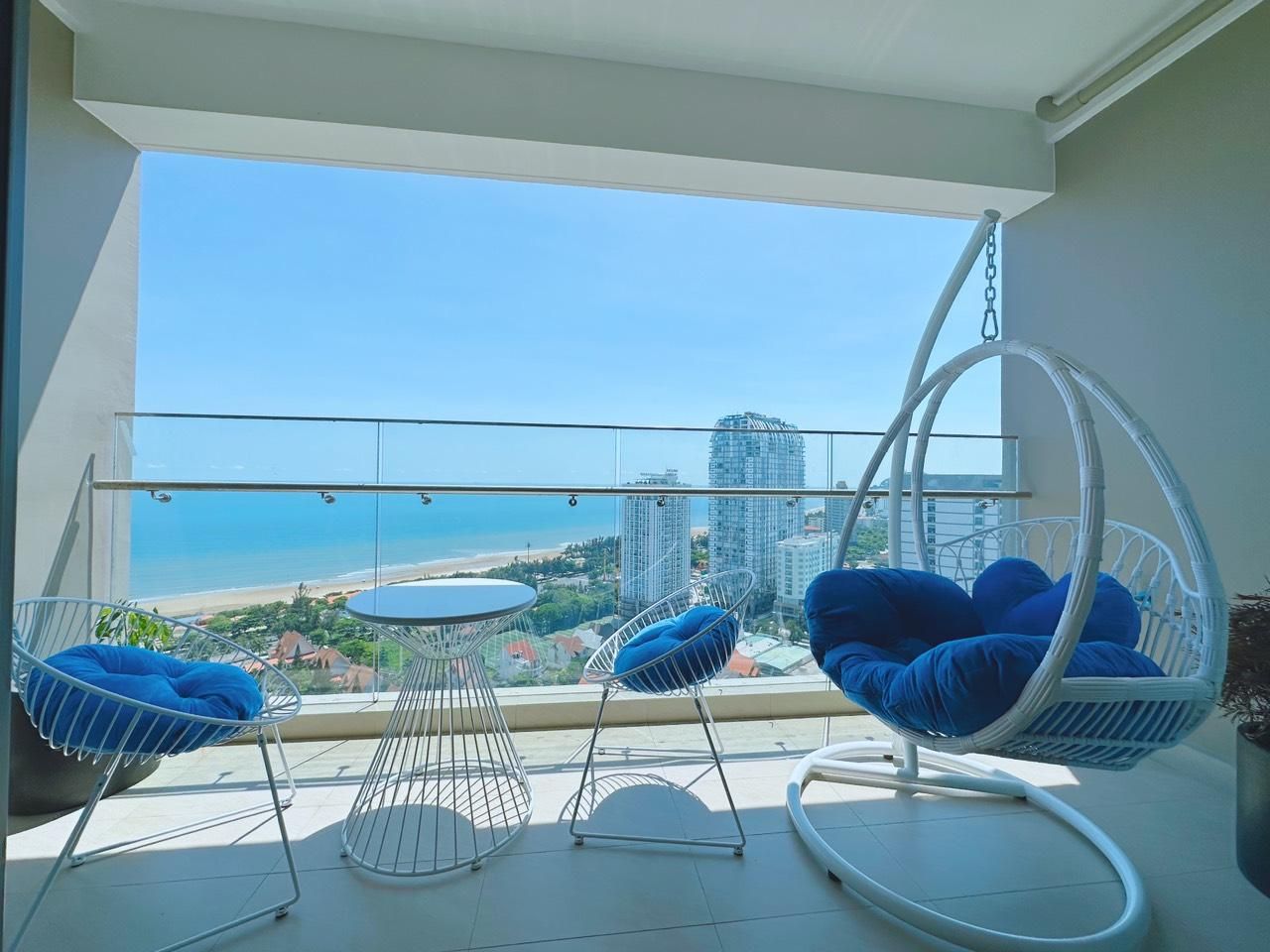 Deluxe Sea View Apartment