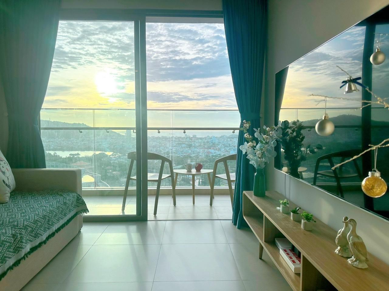 One Bedroom Apartment