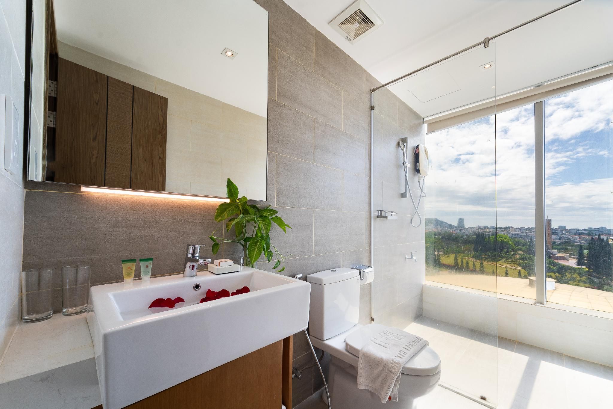 One Bedroom Apartment