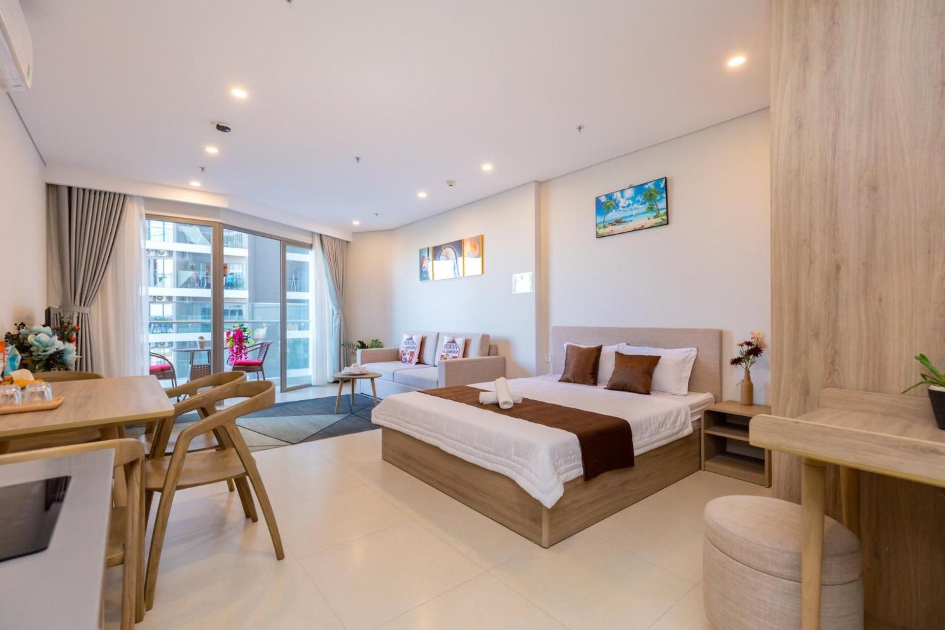 One-Bedroom Apartment
