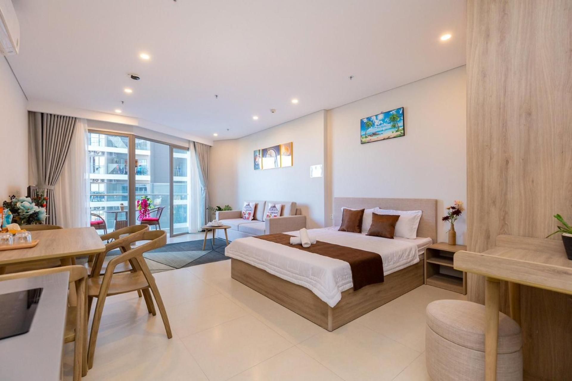 Studio Apartment