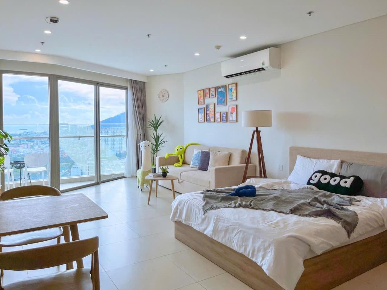 Studio with Balcony