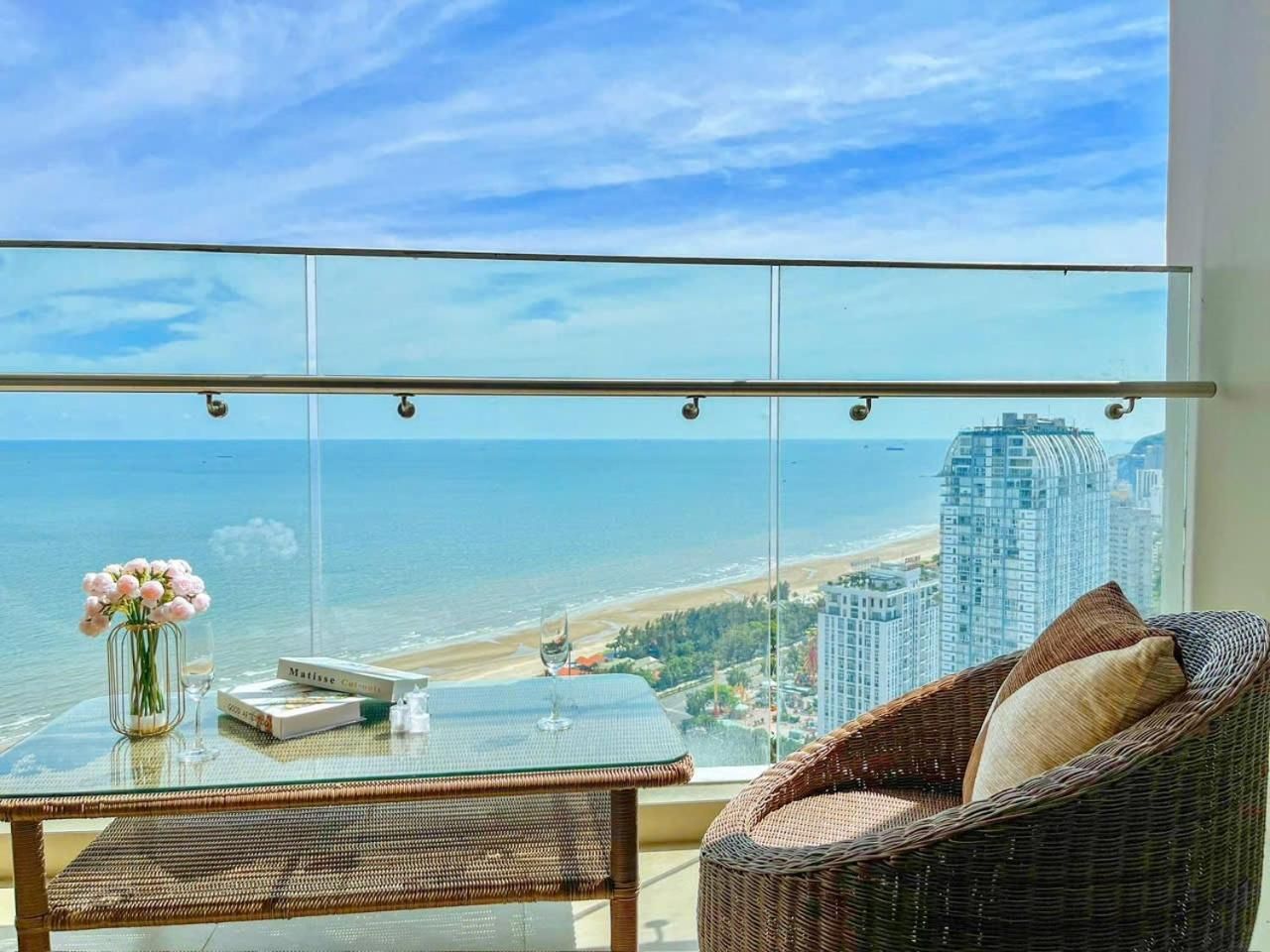 Three-Bedroom Premium Apartment with Balcony