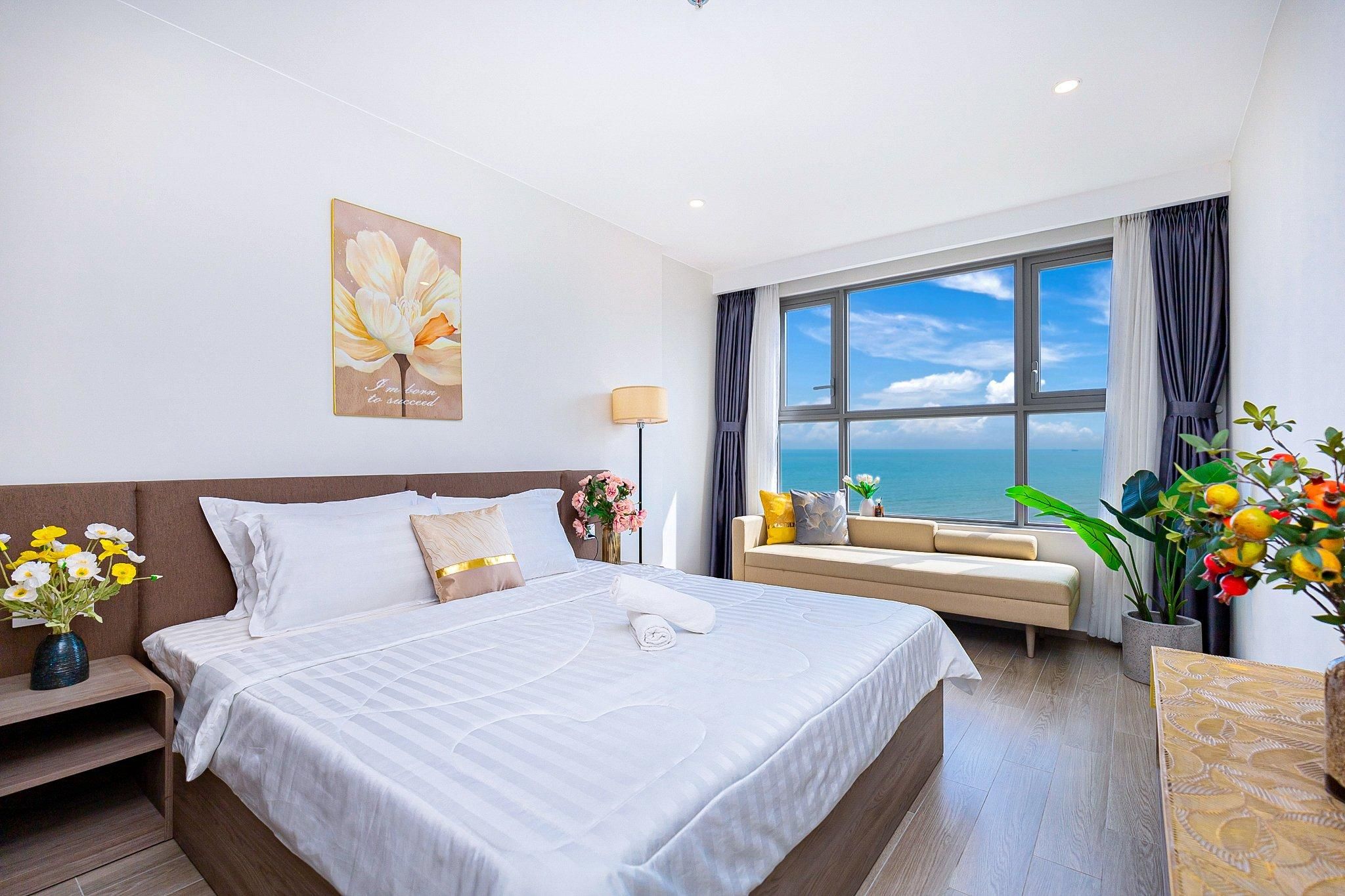 Three-Bedroom Ocean View Apartment