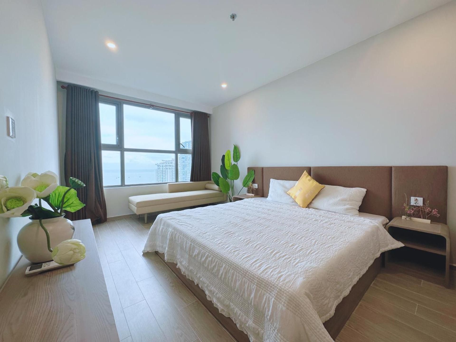 Three-Bedroom Apartment - Oceanfront