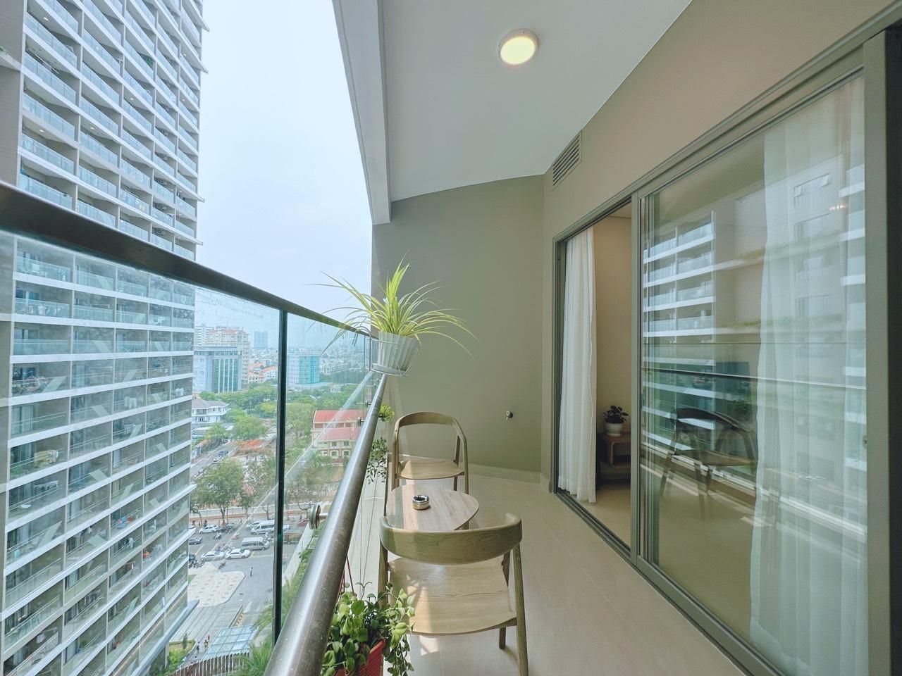 1-Bedroom Apartment with King Bed