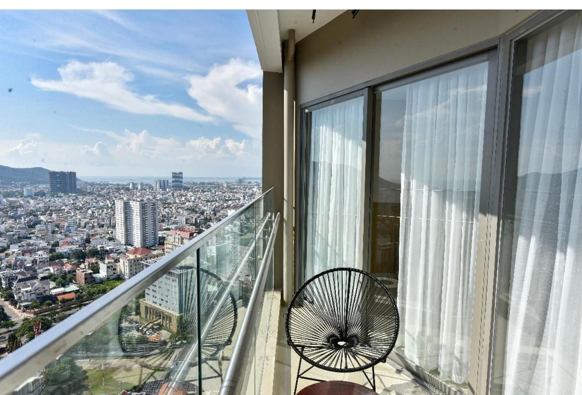 1-Bedroom Apartment with Balcony