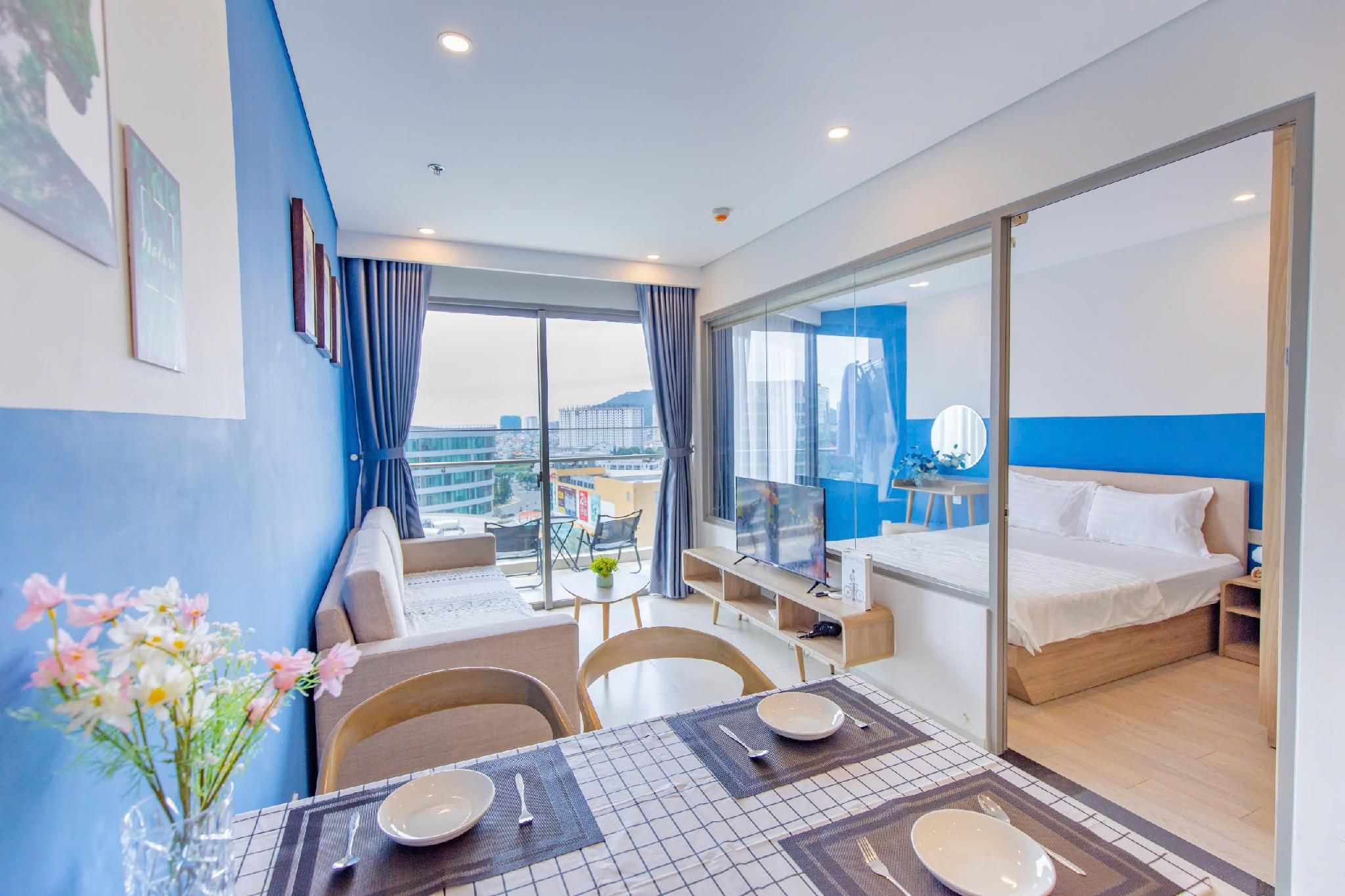 2-Bedroom Apartment with Balcony