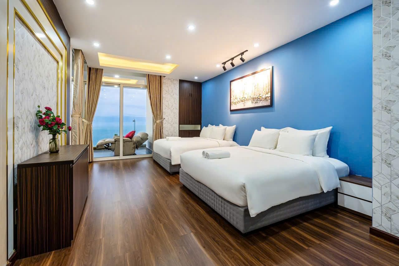 5 Bedroom Apartment