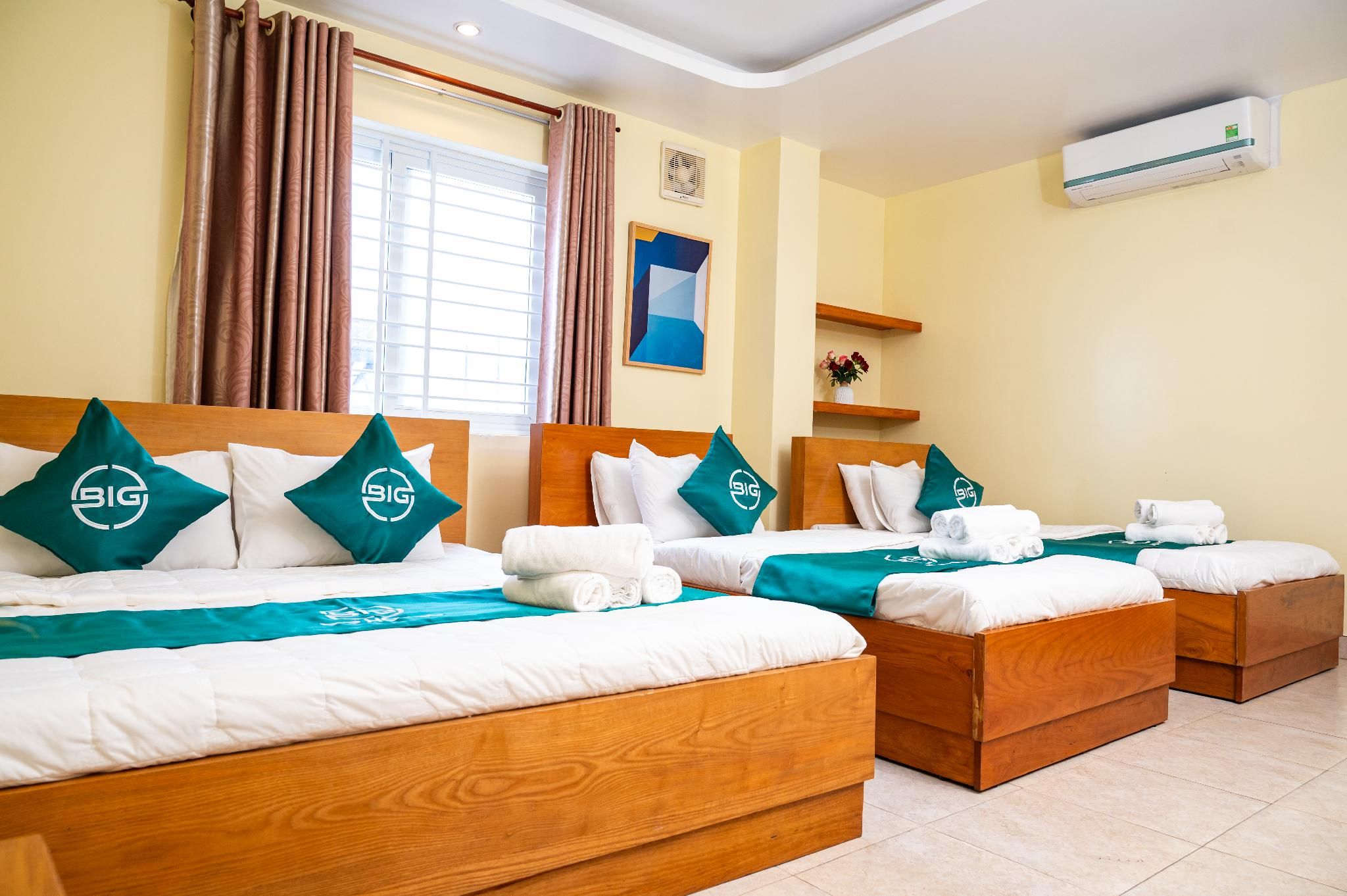 Family Room - 3 Beds